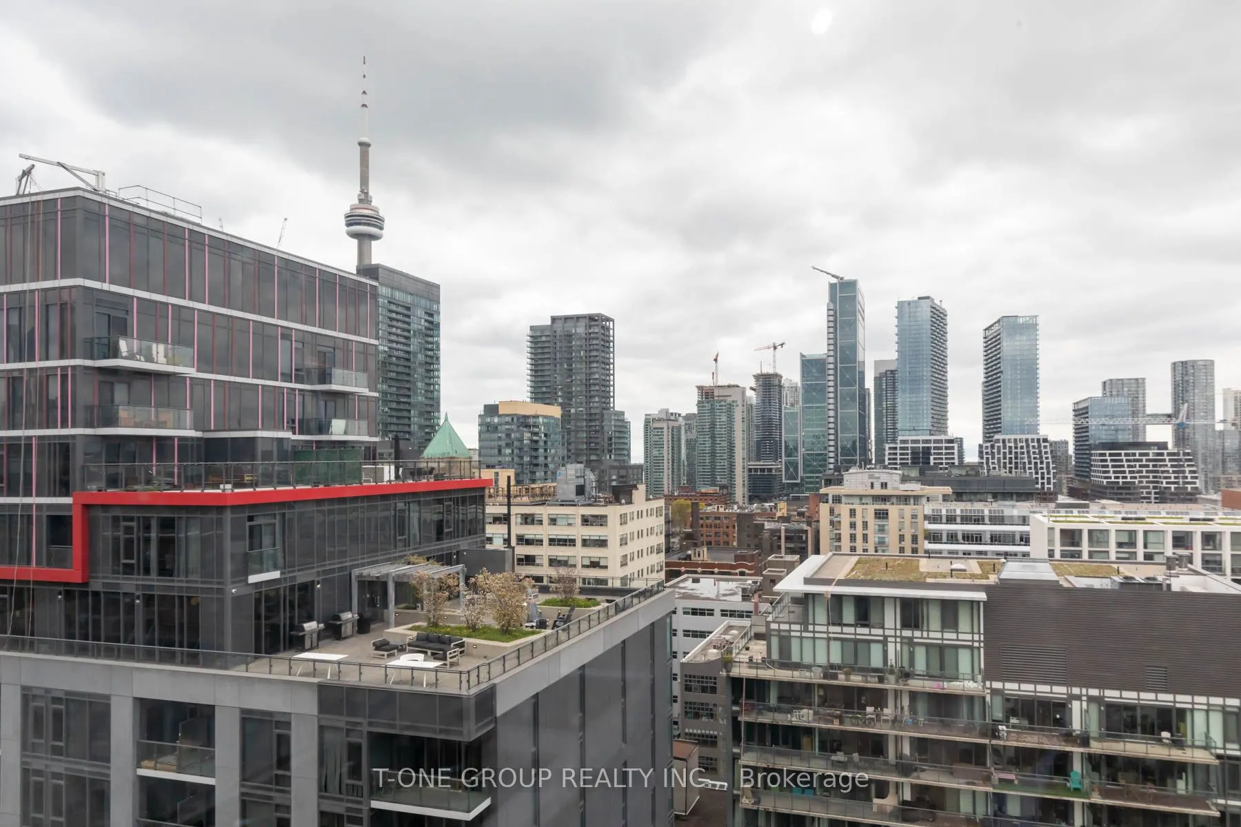 458 Richmond Street W, #1405