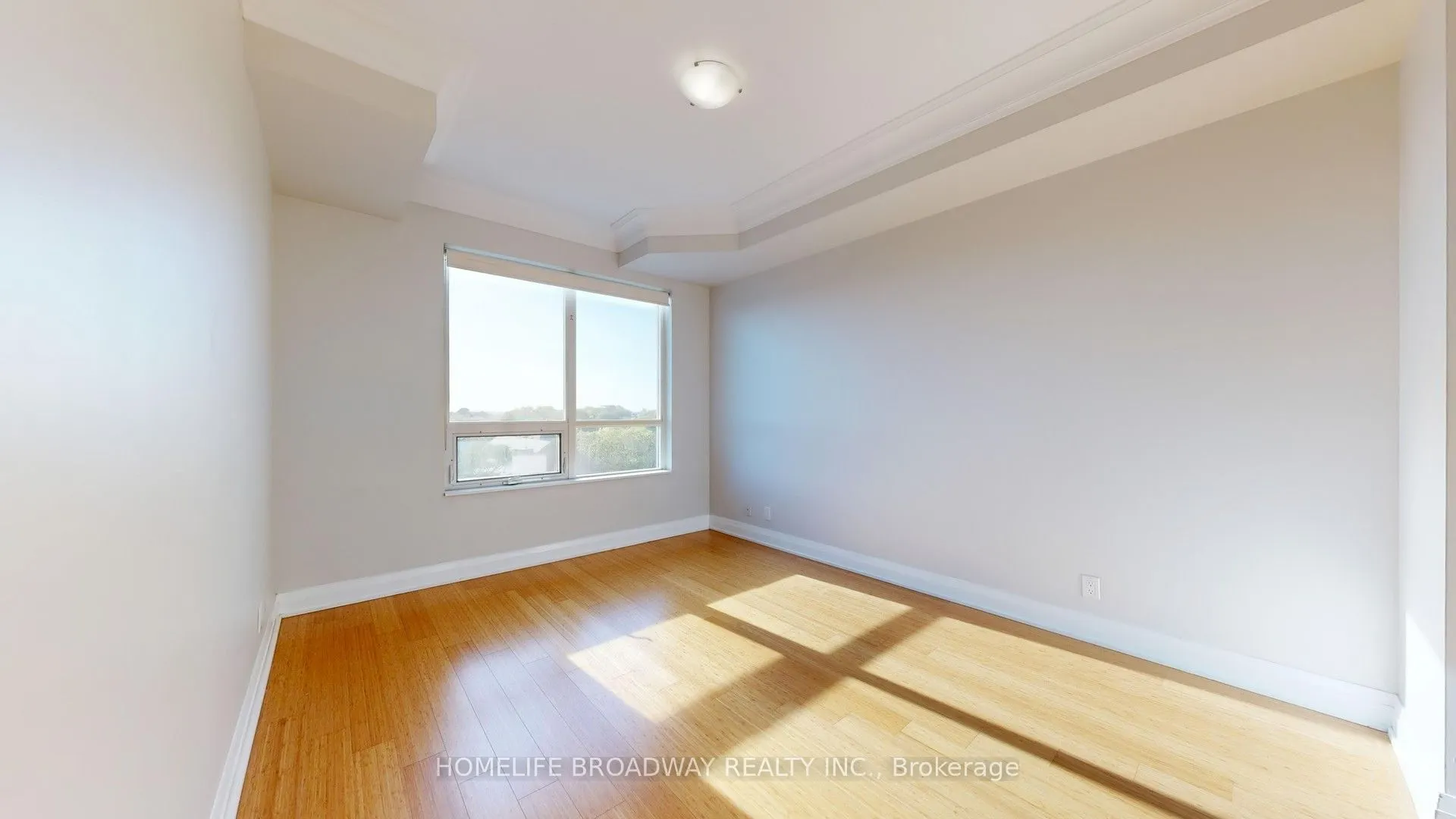 530 St Clair Avenue W, #608