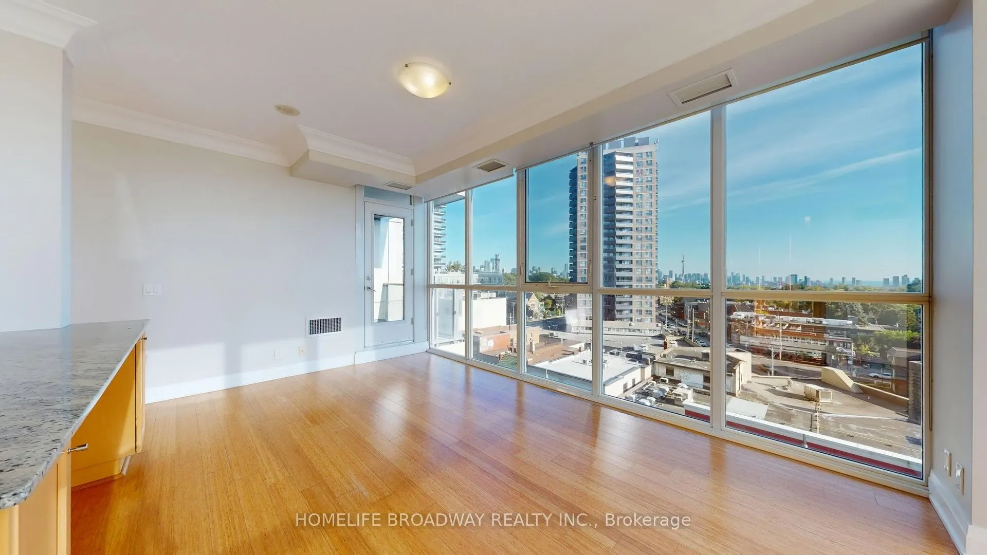 530 St Clair Avenue W, #608