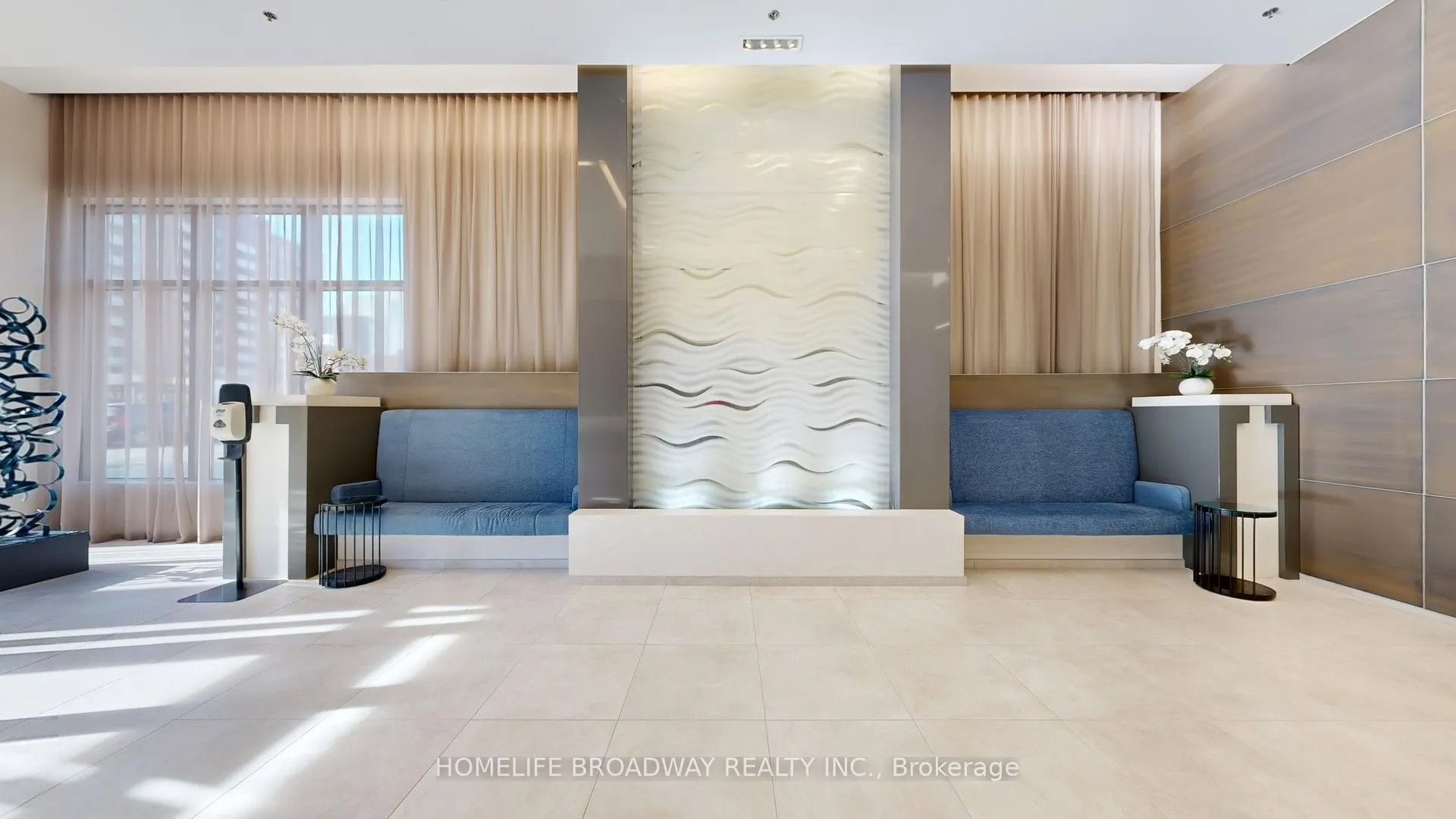 530 St Clair Avenue W, #608