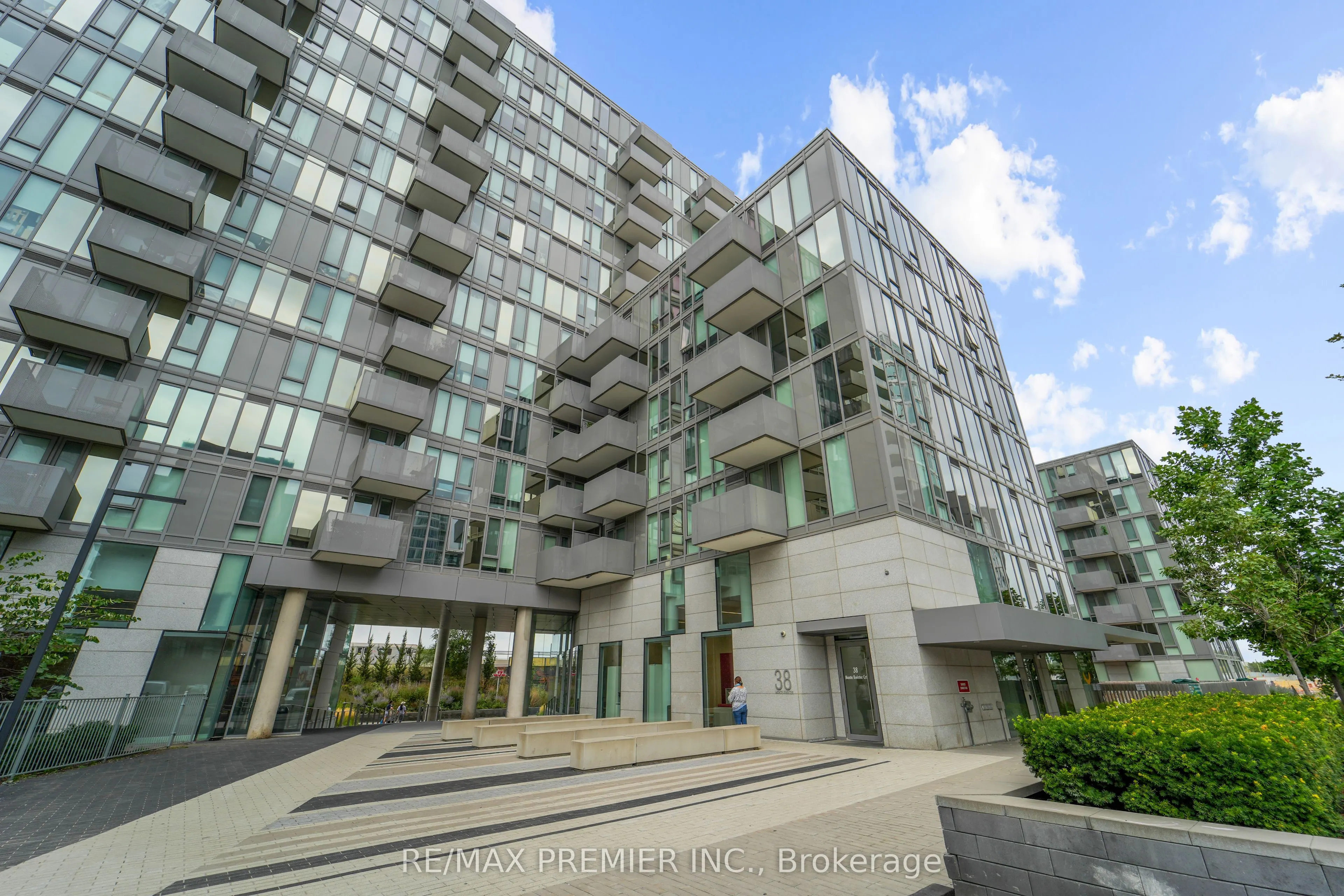 38 Monte Kwinter Court, #102