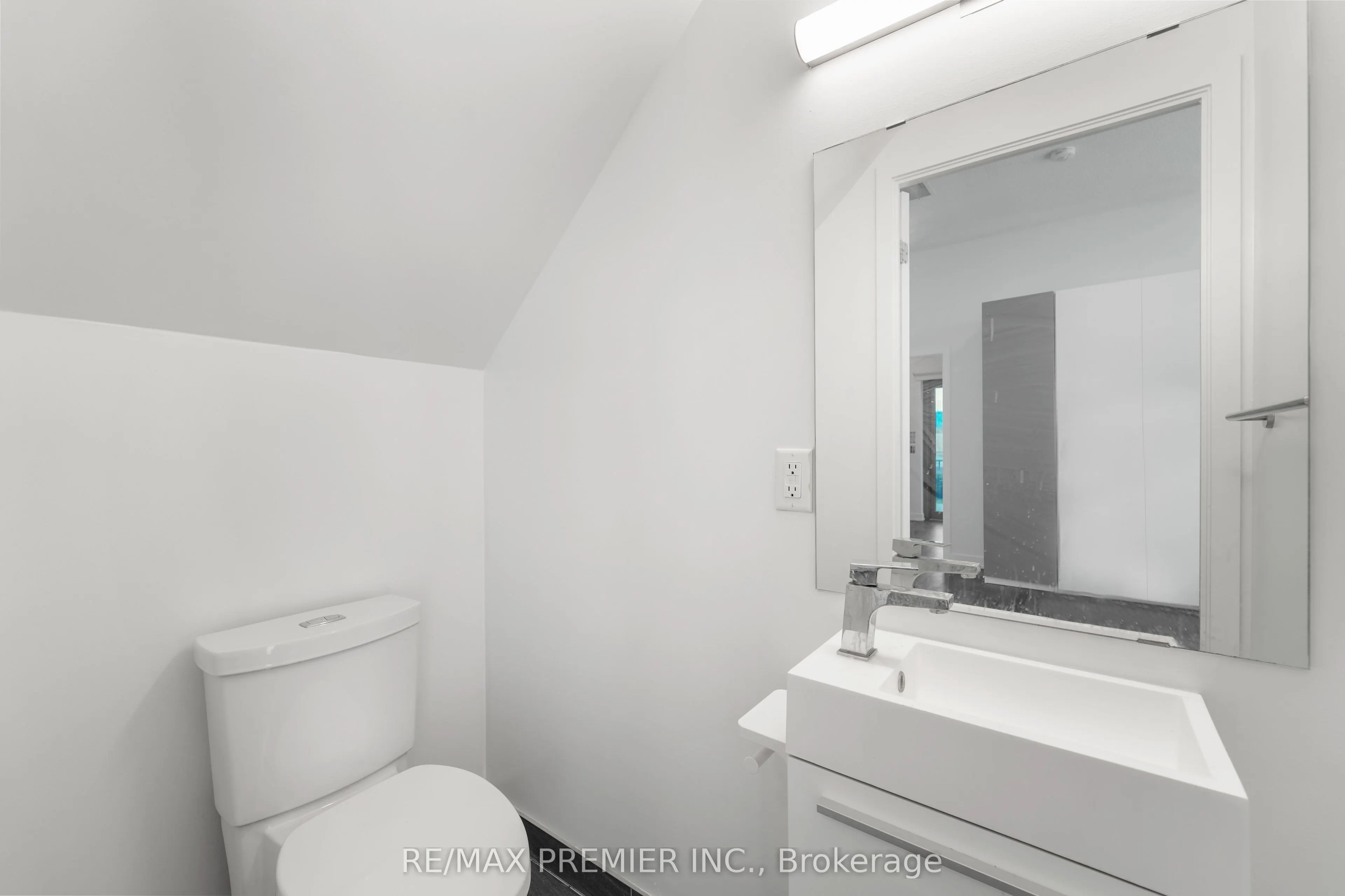 38 Monte Kwinter Court, #102