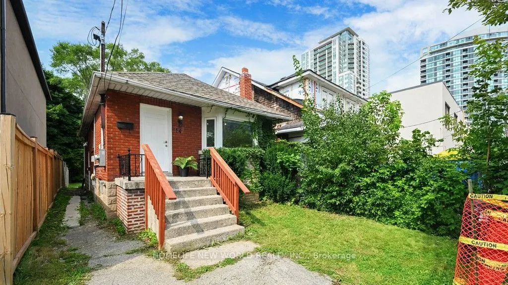 14 Franklin Avenue, #Main Fl