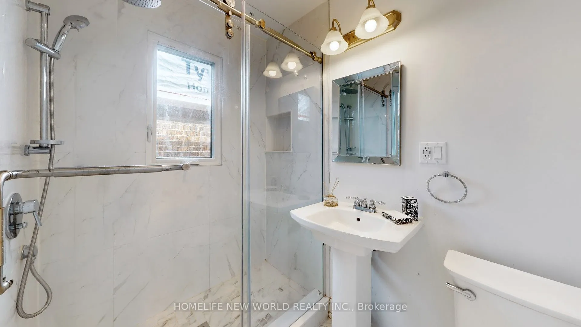 14 Franklin Avenue, #Main Fl