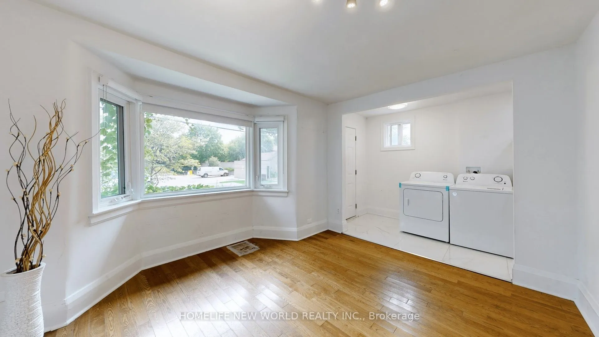 14 Franklin Avenue, #Main Fl