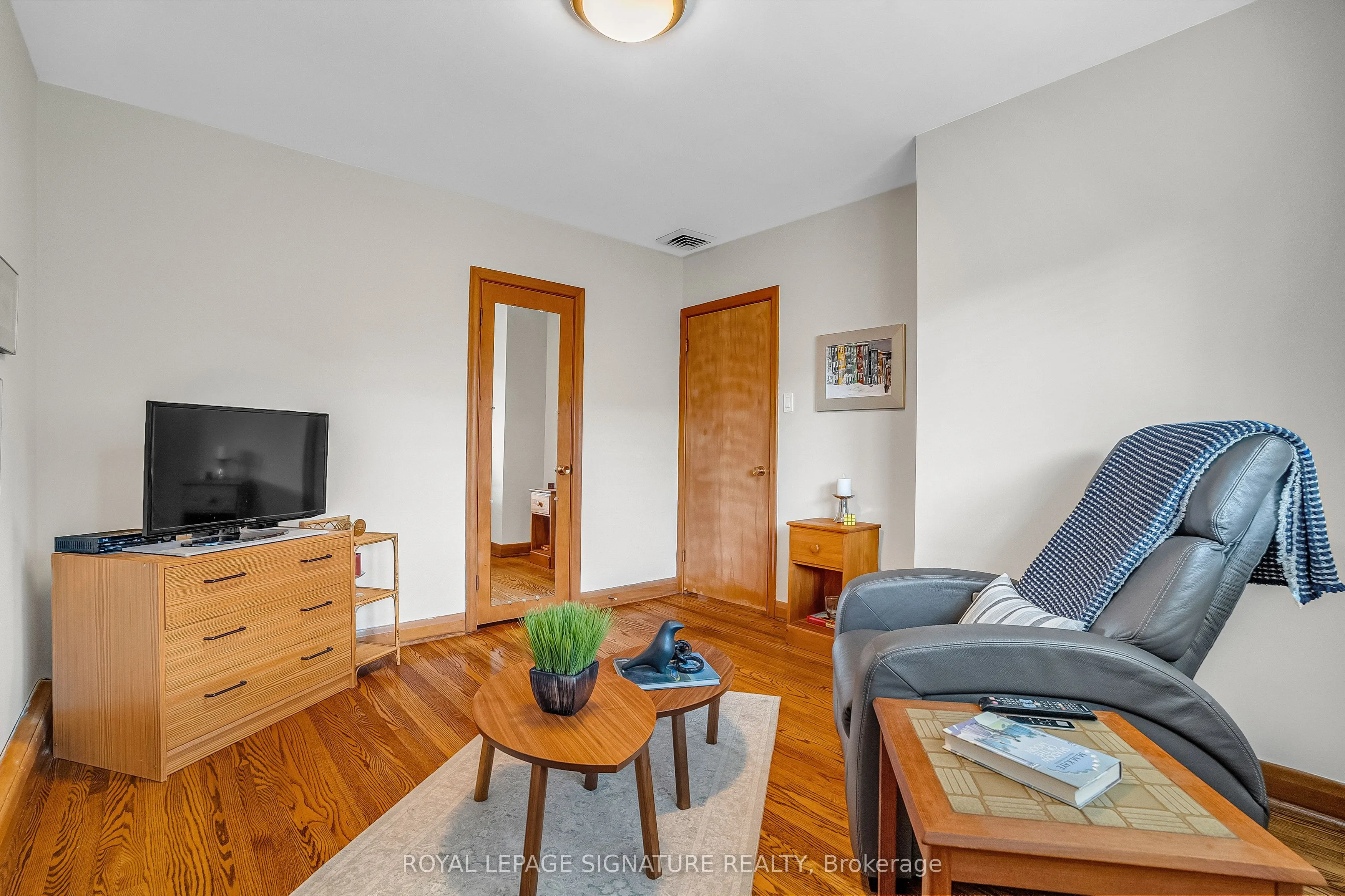 81 Broadlands Boulevard