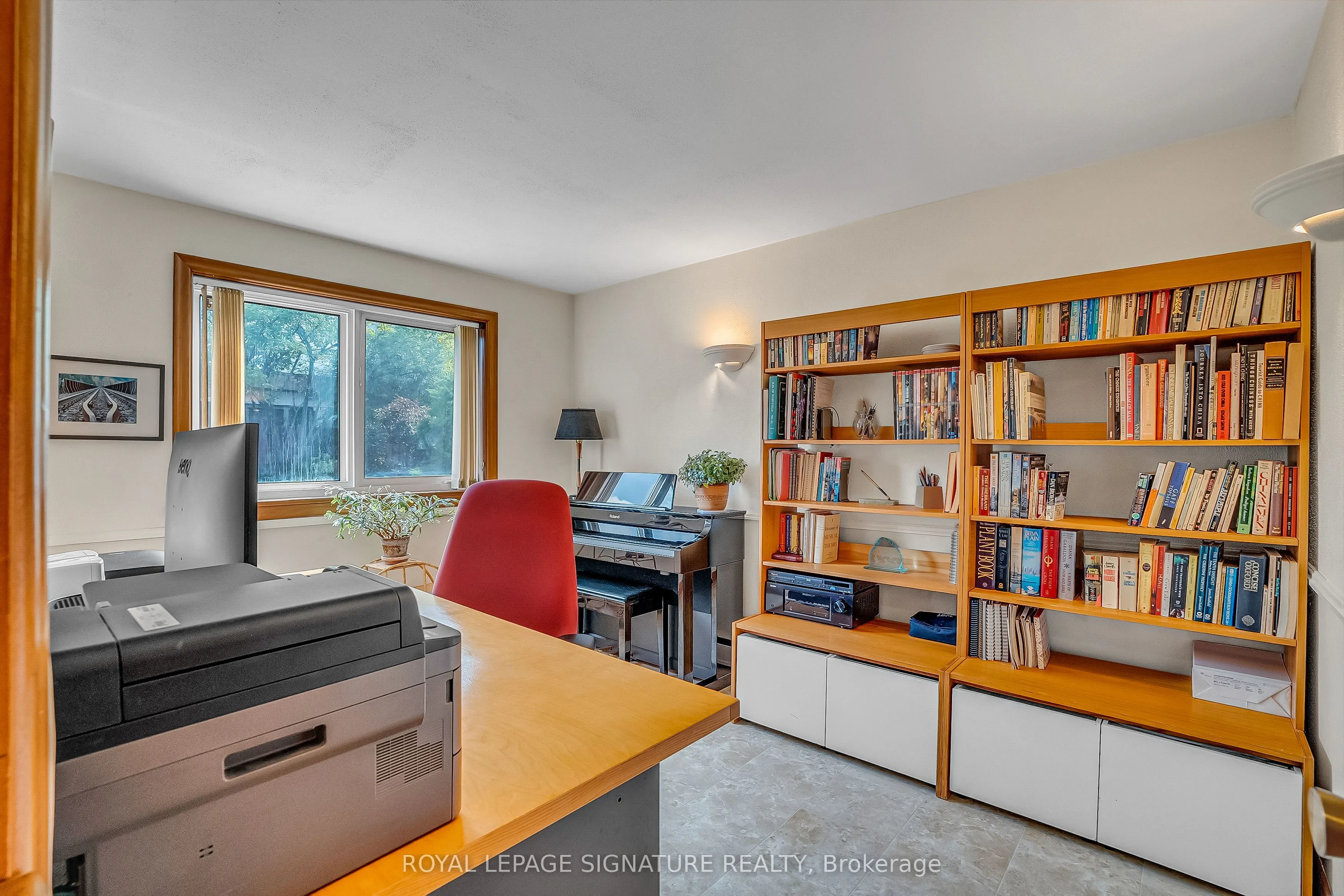 81 Broadlands Boulevard