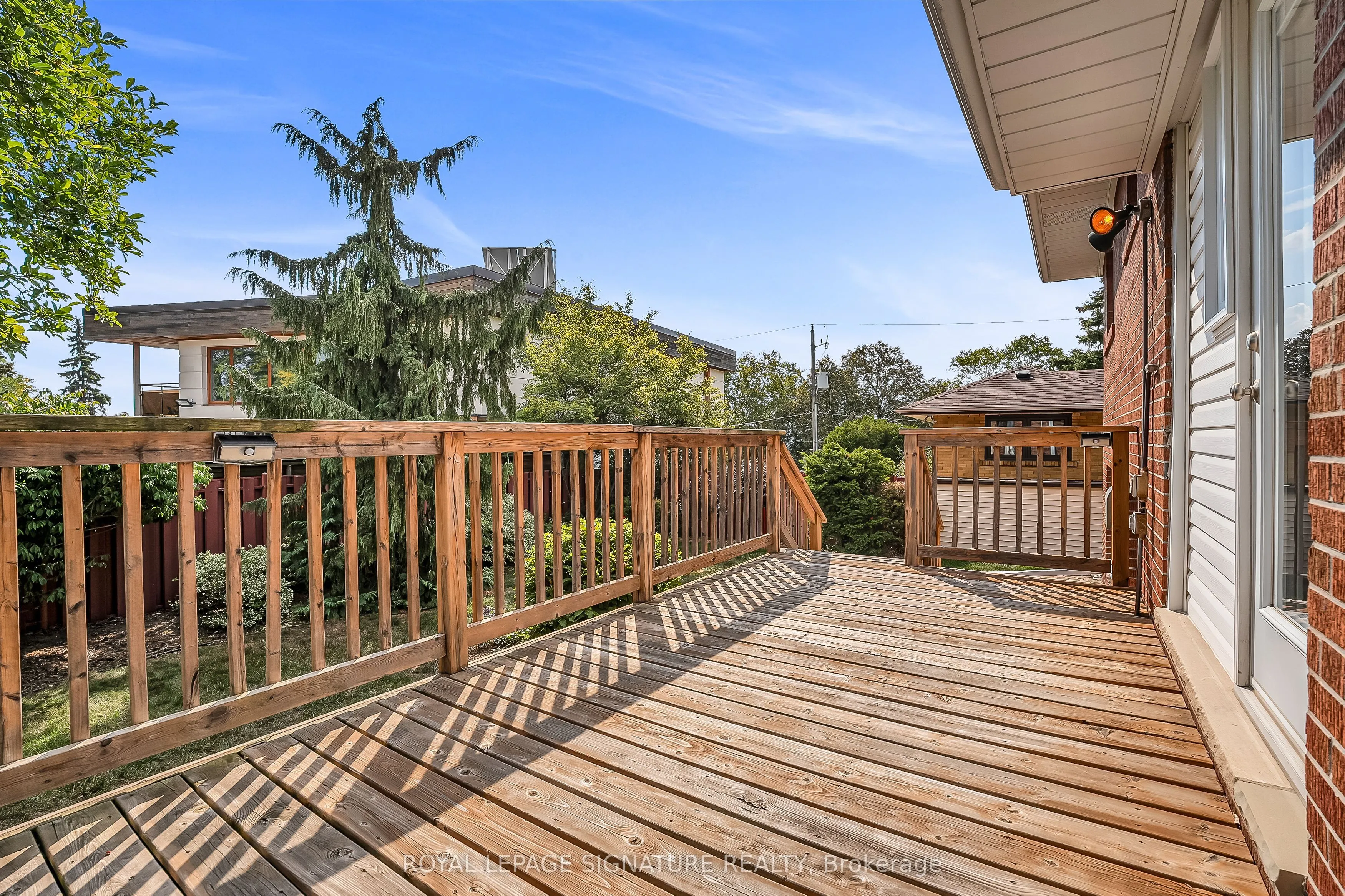 81 Broadlands Boulevard