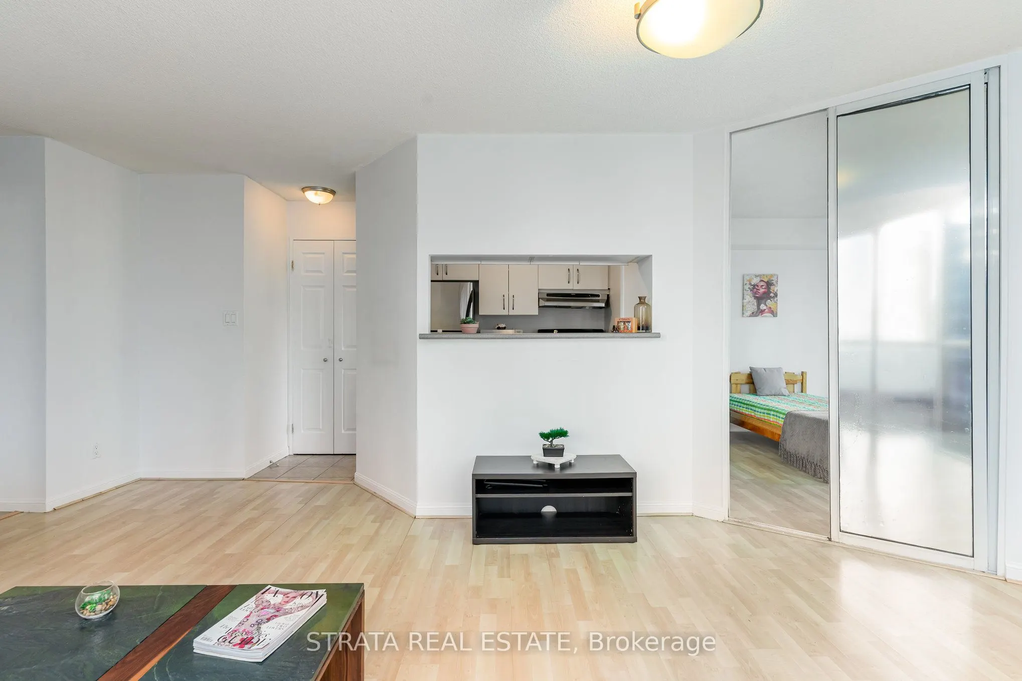 24 Wellesley Street W, #1004