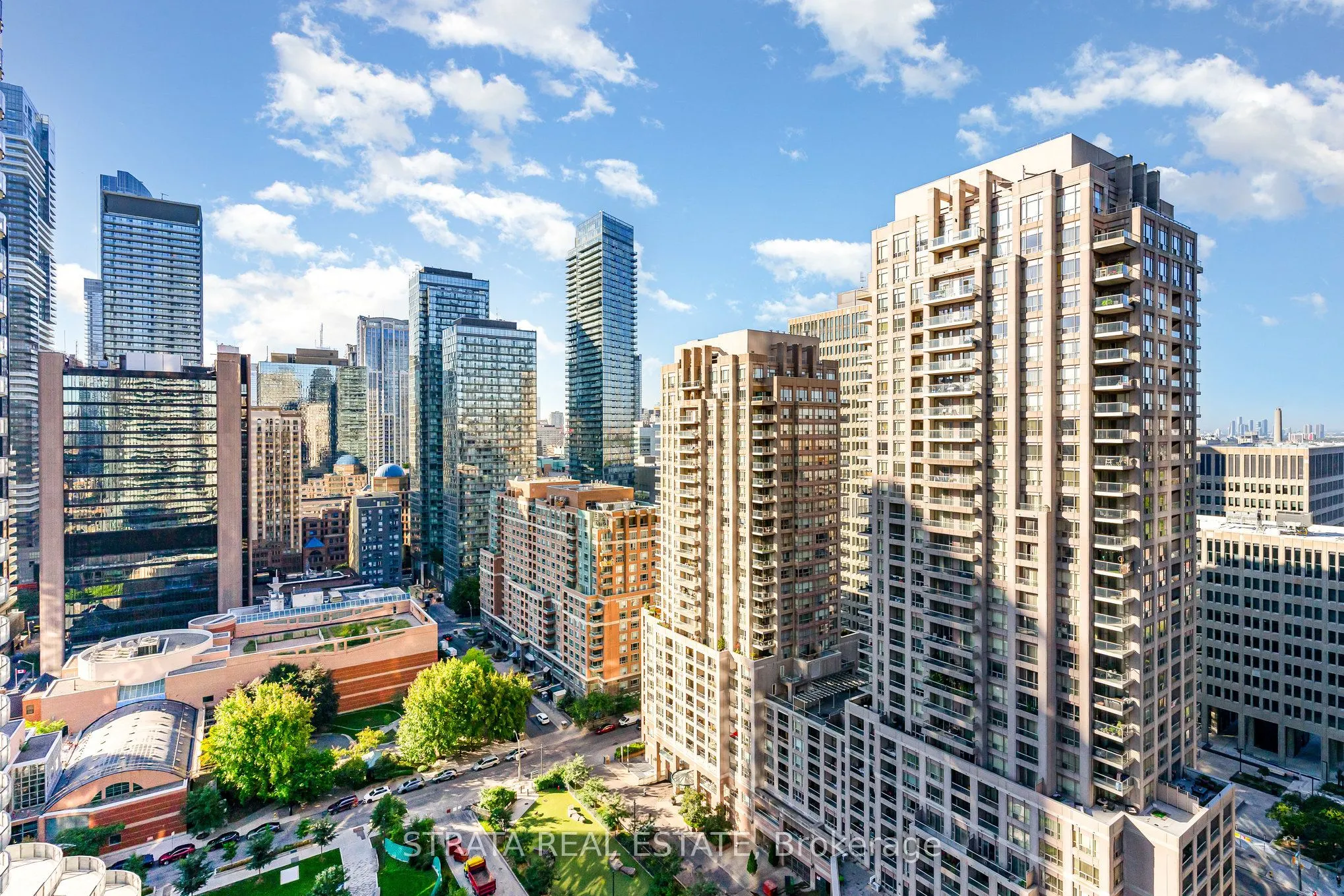 24 Wellesley Street W, #1004