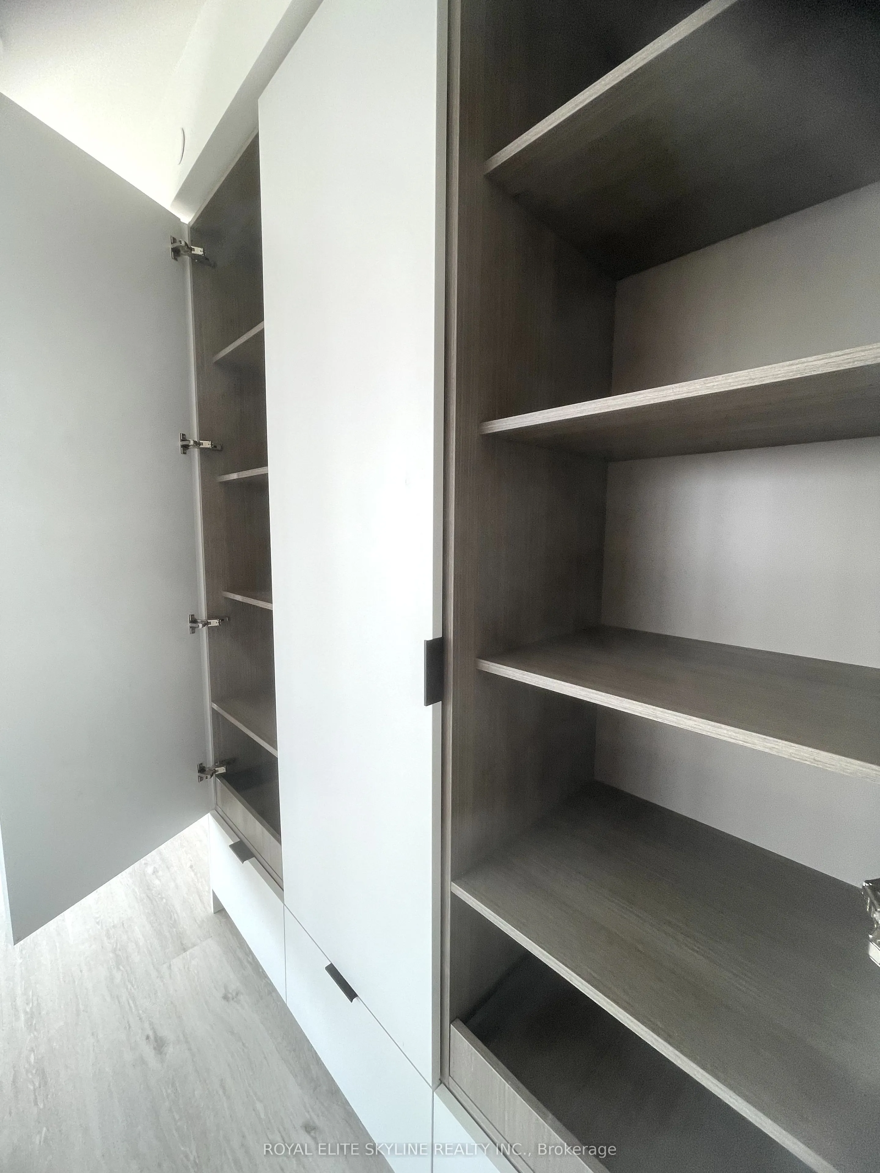 55 Charles Street E, #4302
