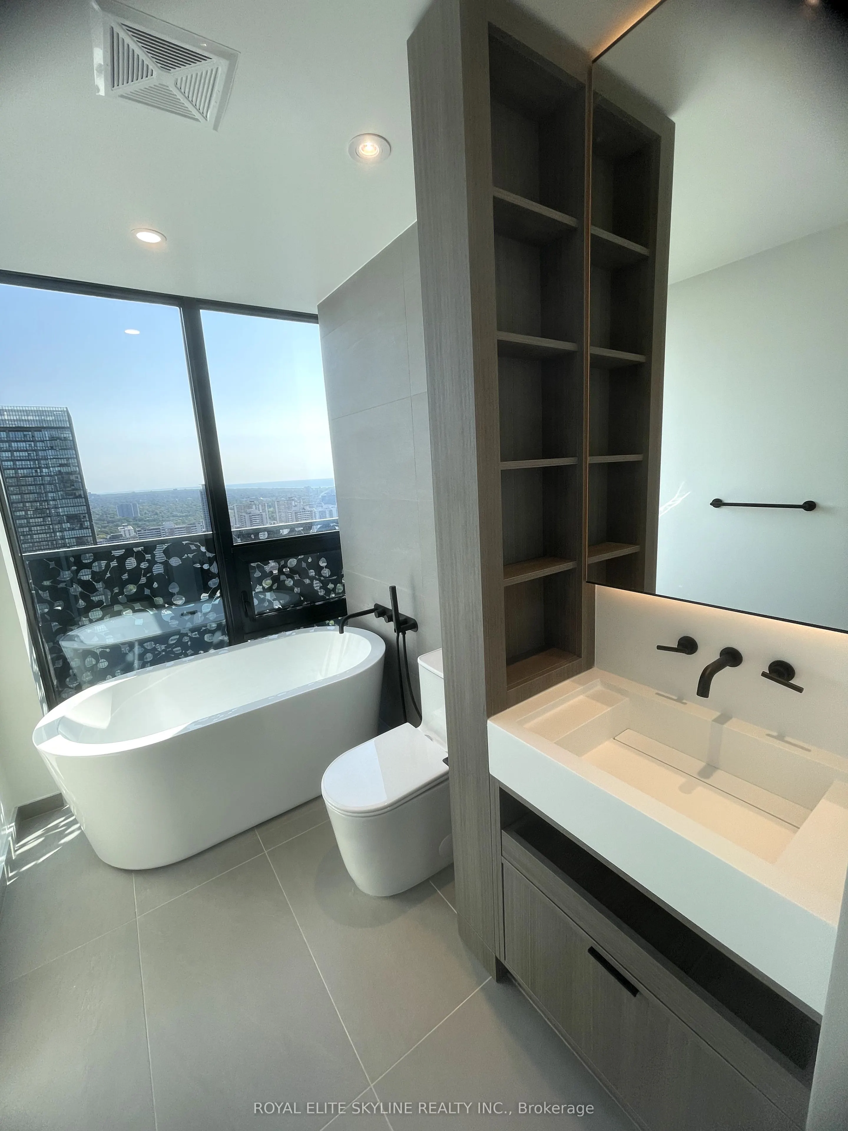 55 Charles Street E, #4302