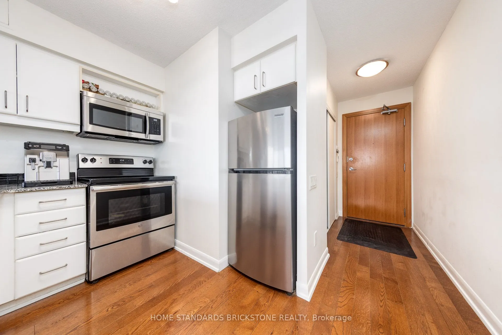 33 Sheppard Avenue E, #2712