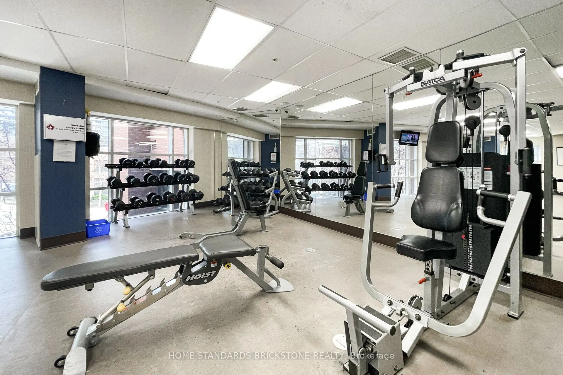 33 Sheppard Avenue E, #2712