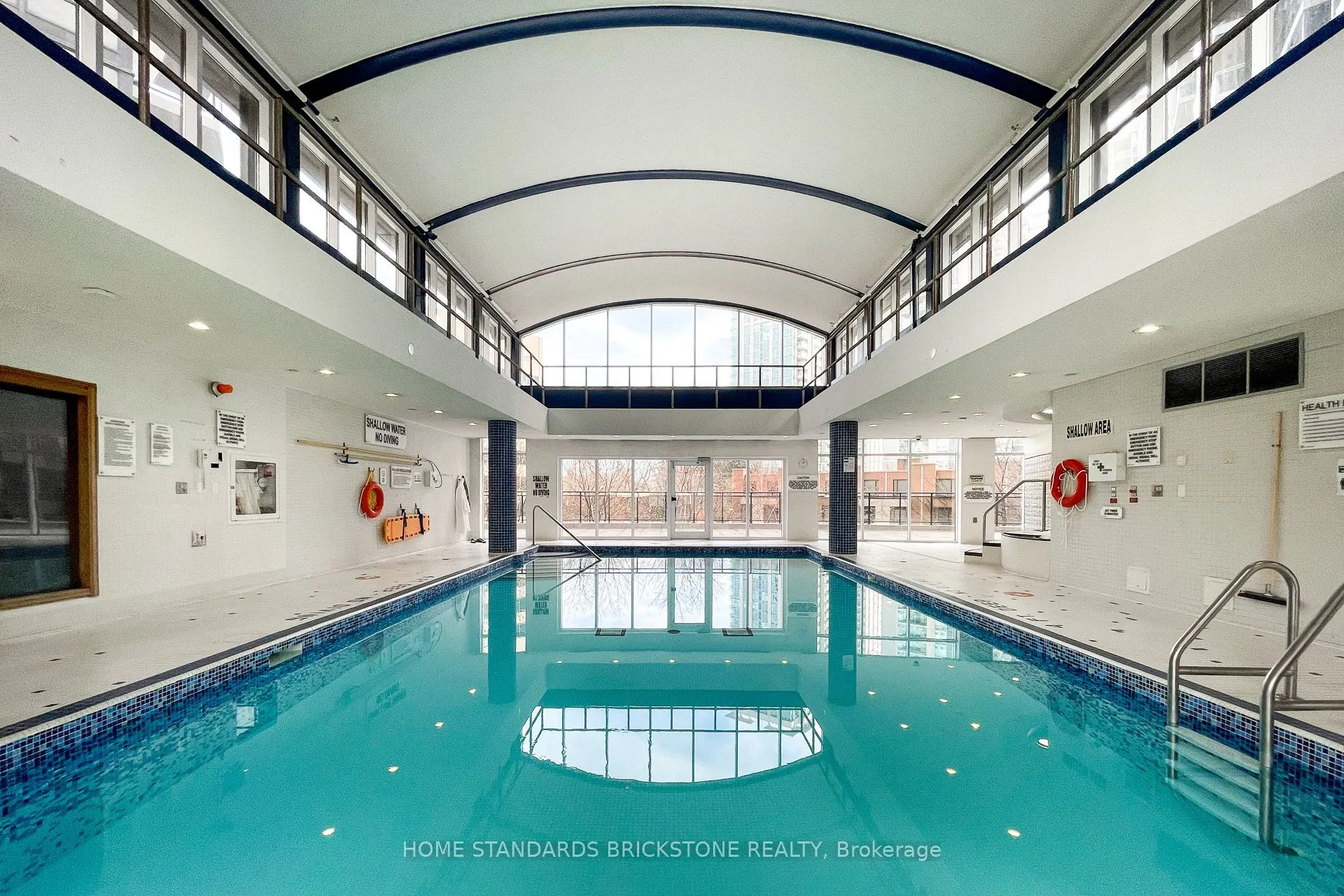 33 Sheppard Avenue E, #2712