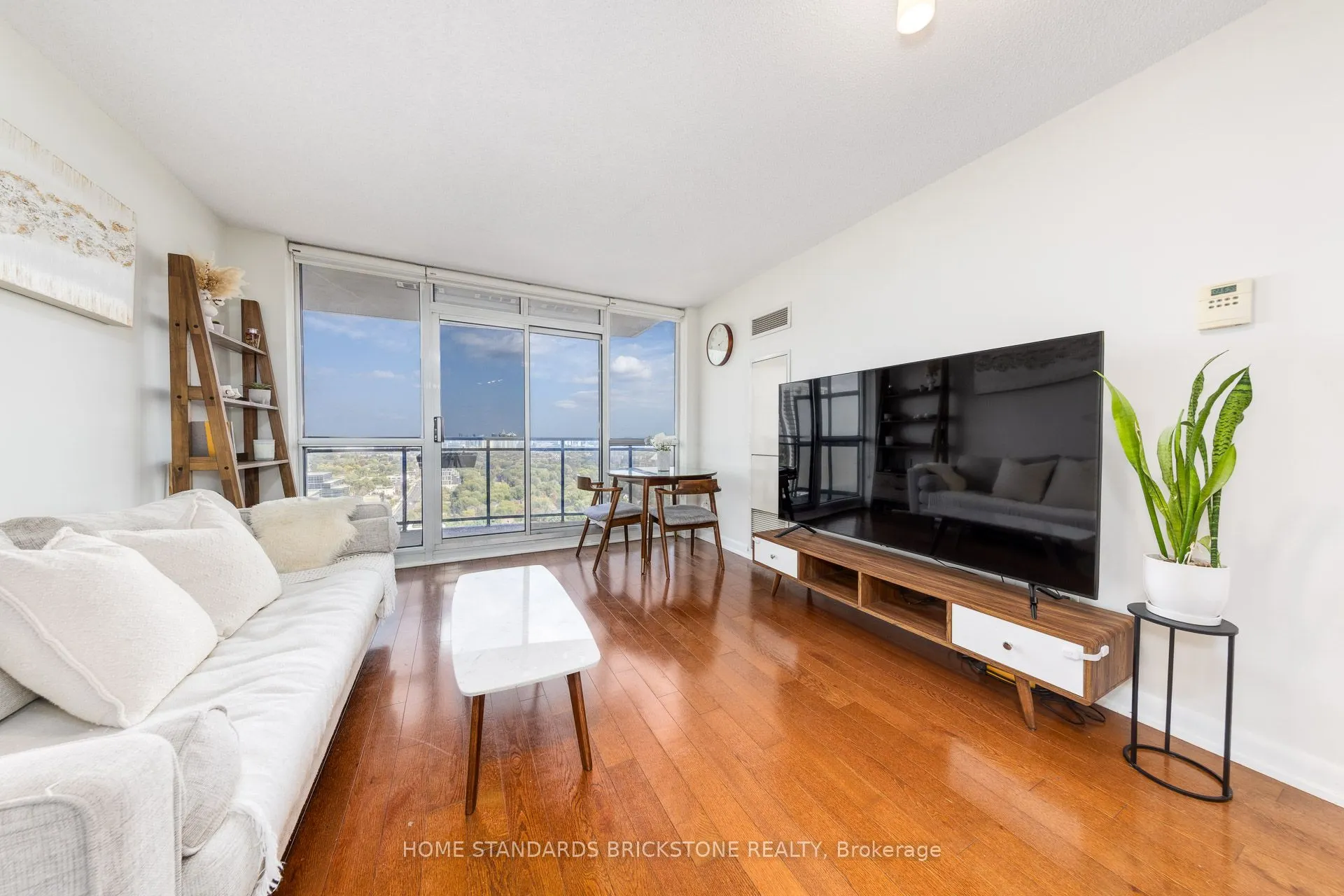 33 Sheppard Avenue E, #2712