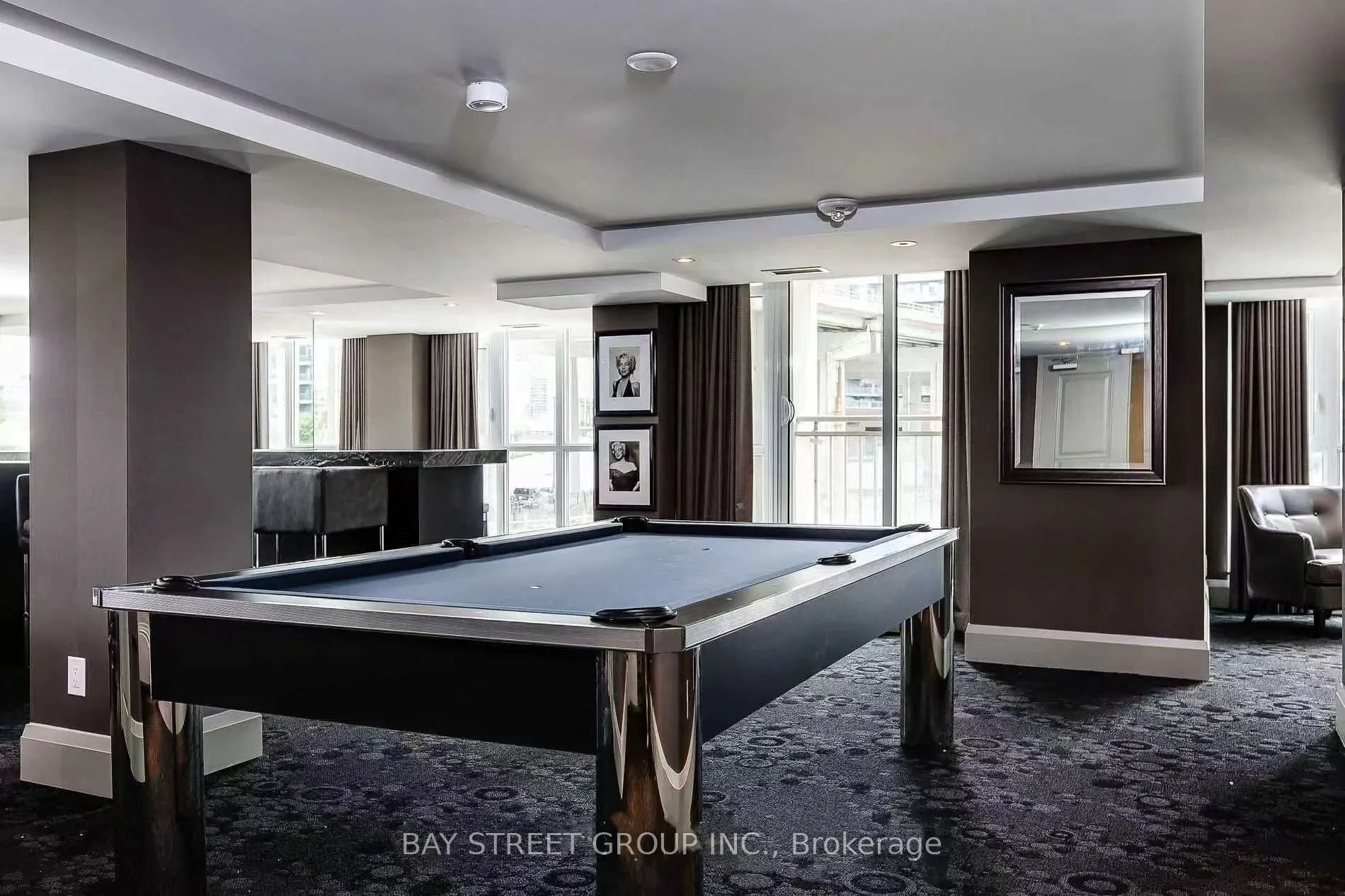 38 Grand Magazine Street, #1243