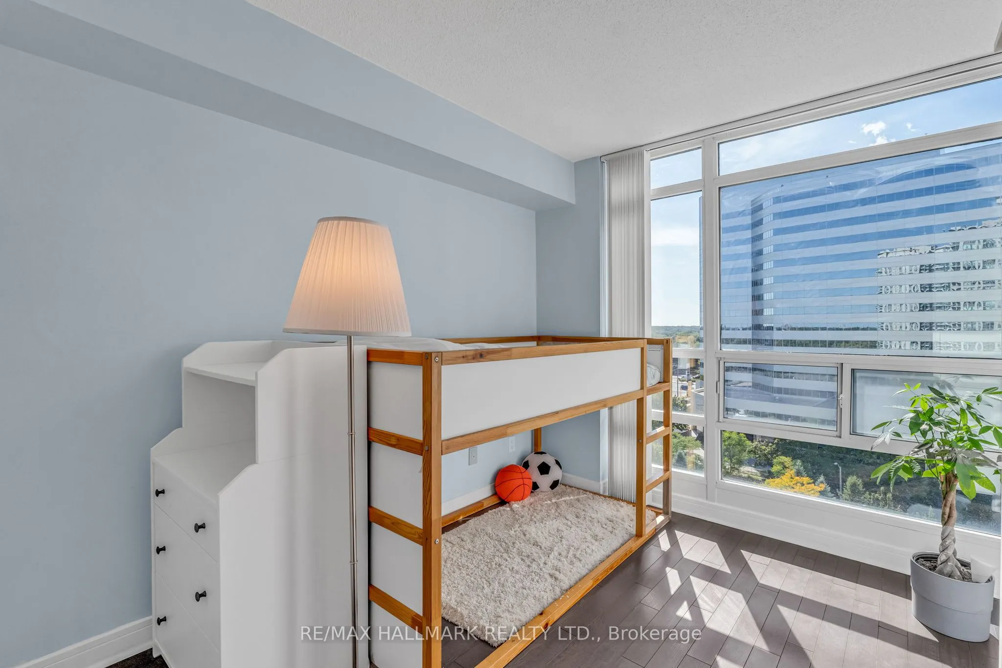35 Bales Avenue, #1216