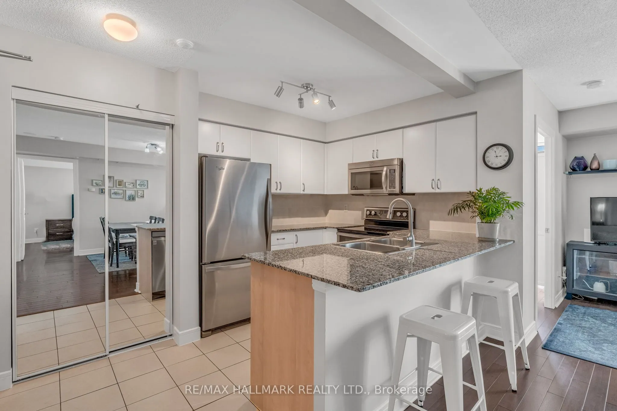35 Bales Avenue, #1216