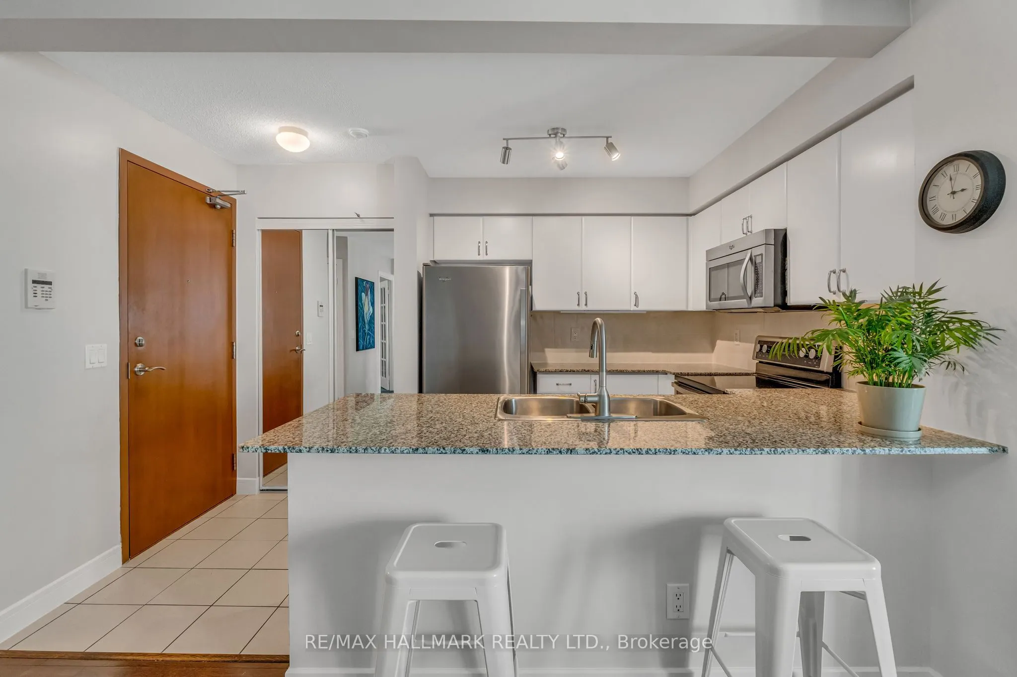 35 Bales Avenue, #1216