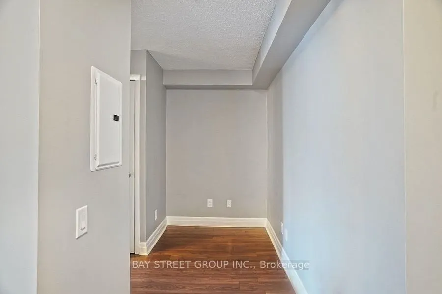 525 Wilson Avenue, #940