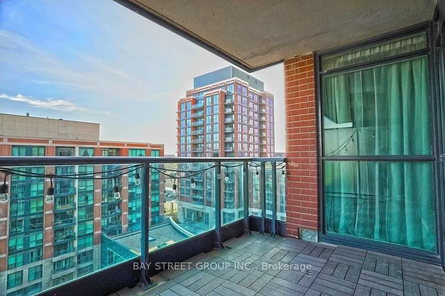 525 Wilson Avenue, #940