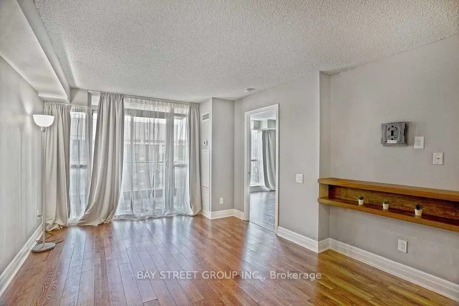 525 Wilson Avenue, #940