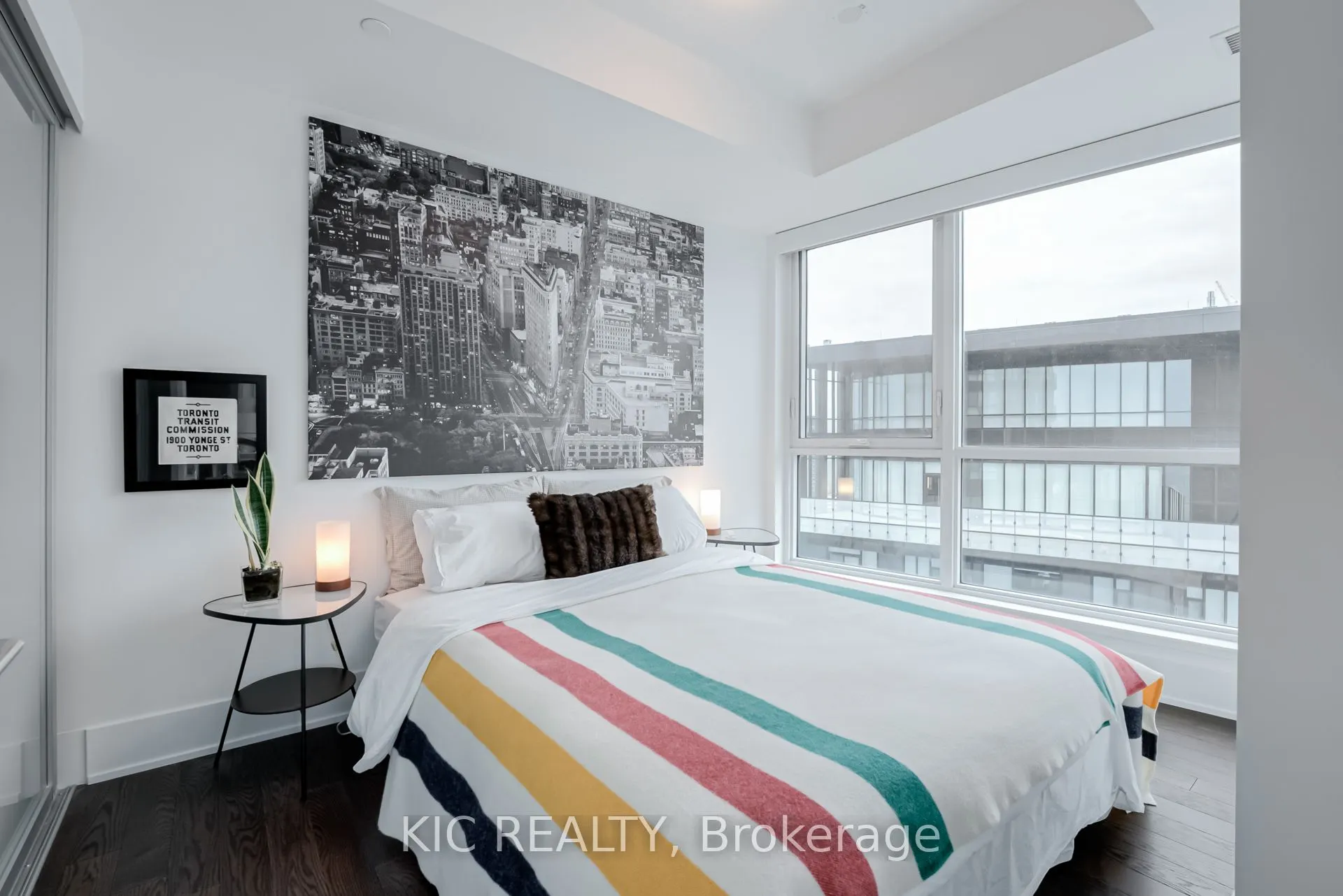 585 Bloor Street E, #3923