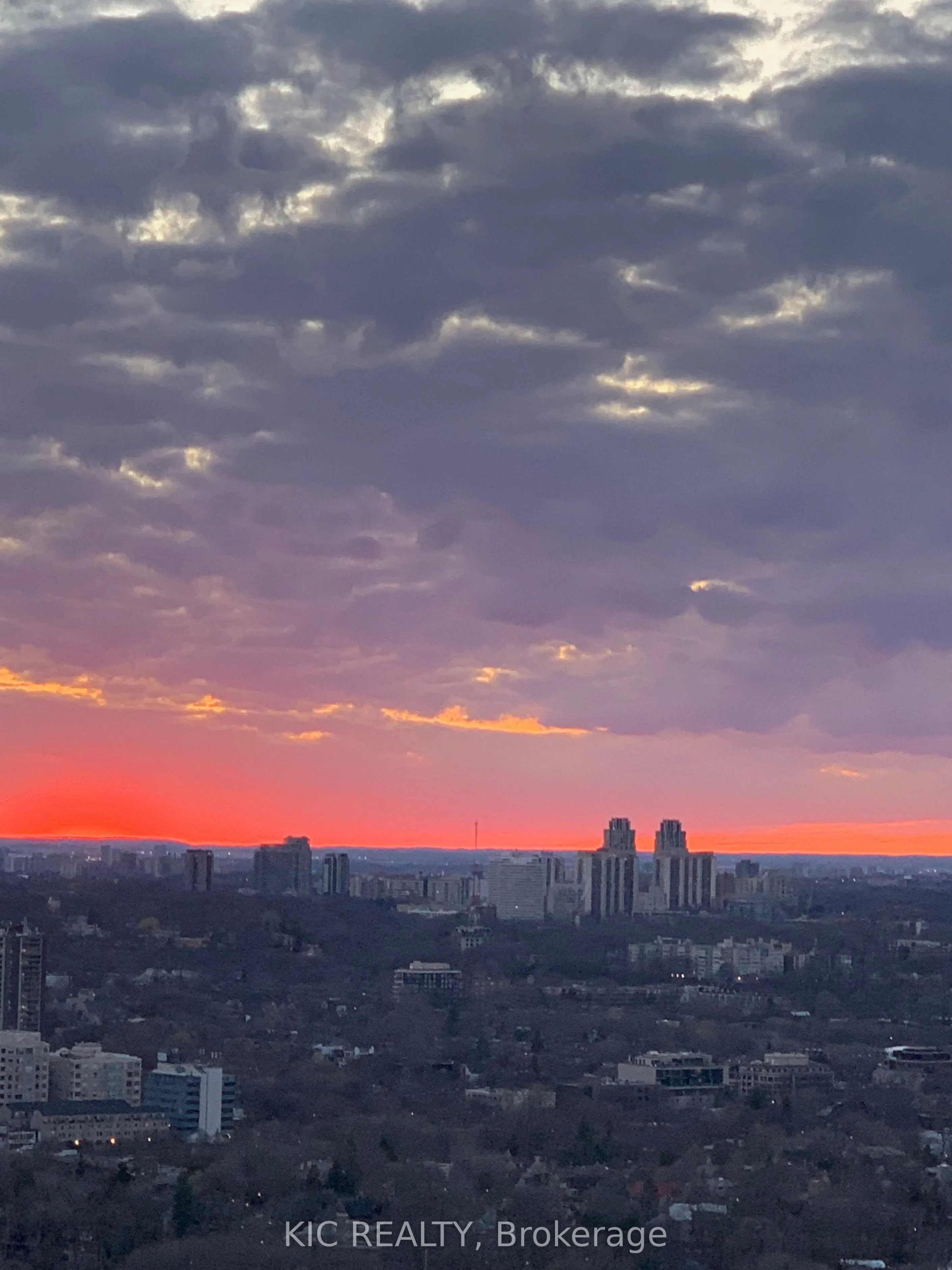 585 Bloor Street E, #3923