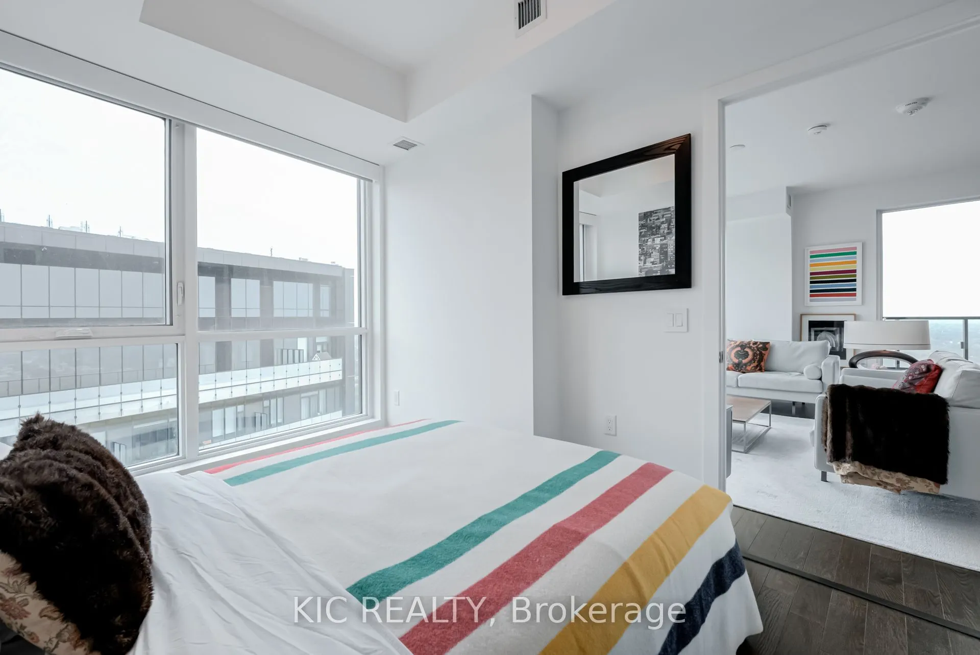 585 Bloor Street E, #3923