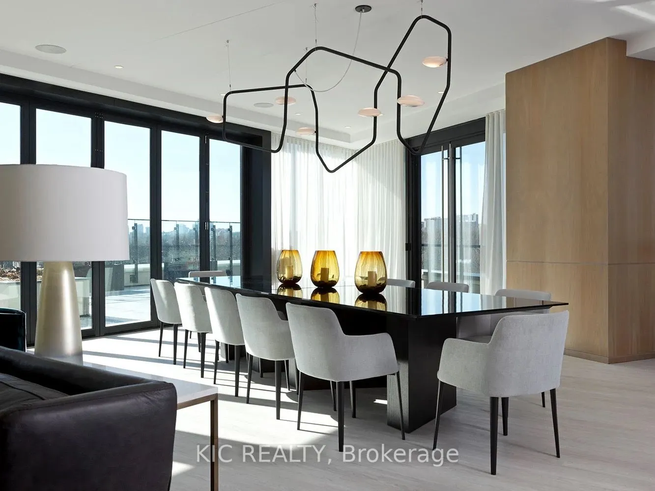 585 Bloor Street E, #3923