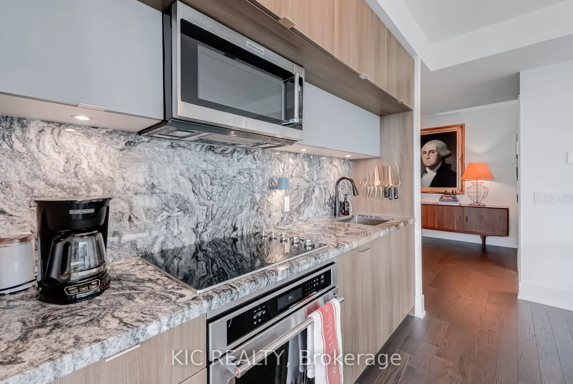 585 Bloor Street E, #3923