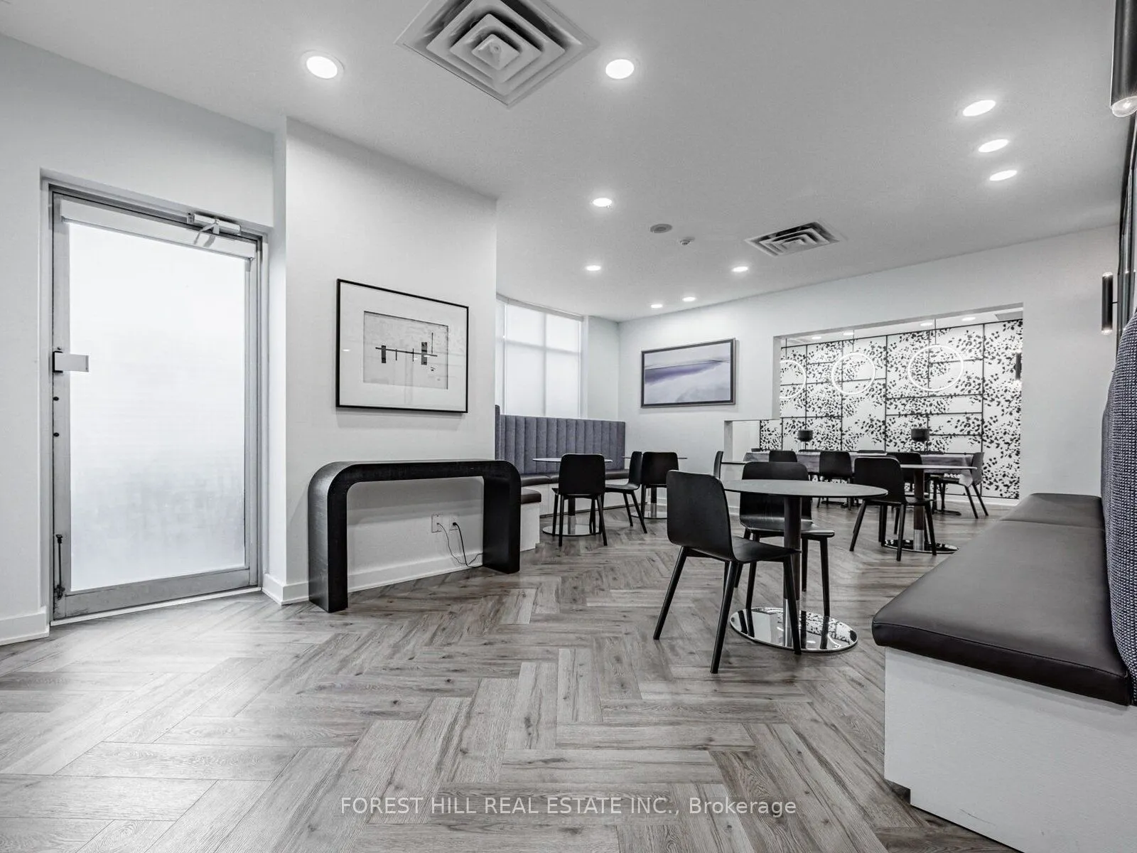 600 Queens Quay W, #606