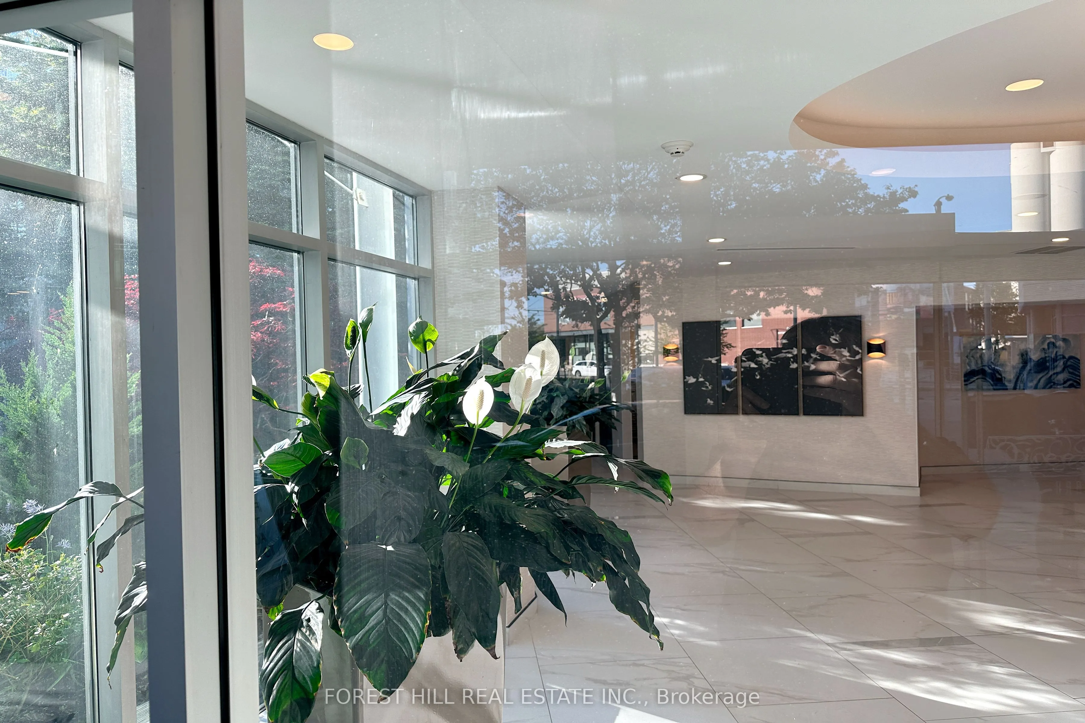 600 Queens Quay W, #606