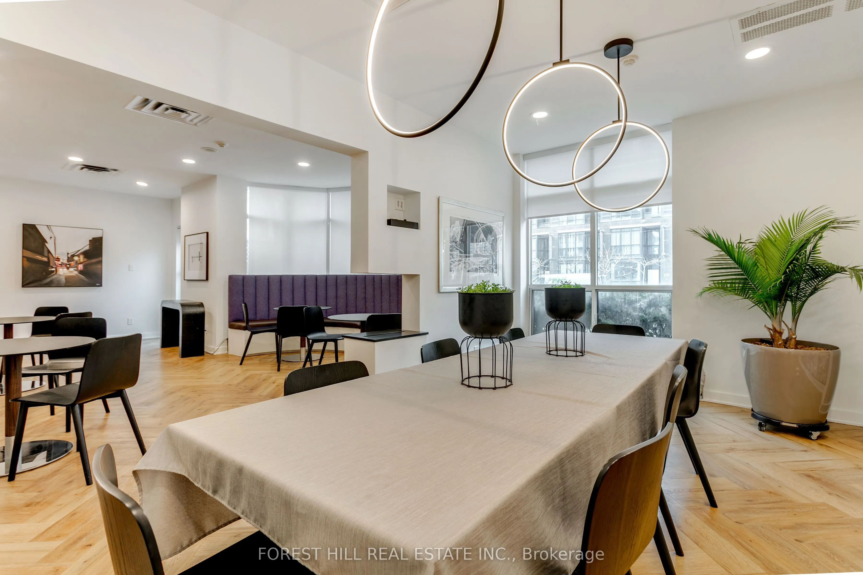 600 Queens Quay W, #606
