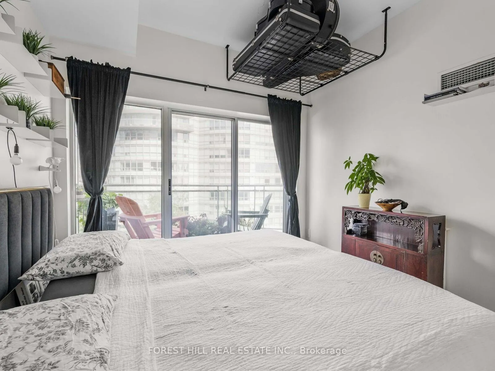 600 Queens Quay W, #606