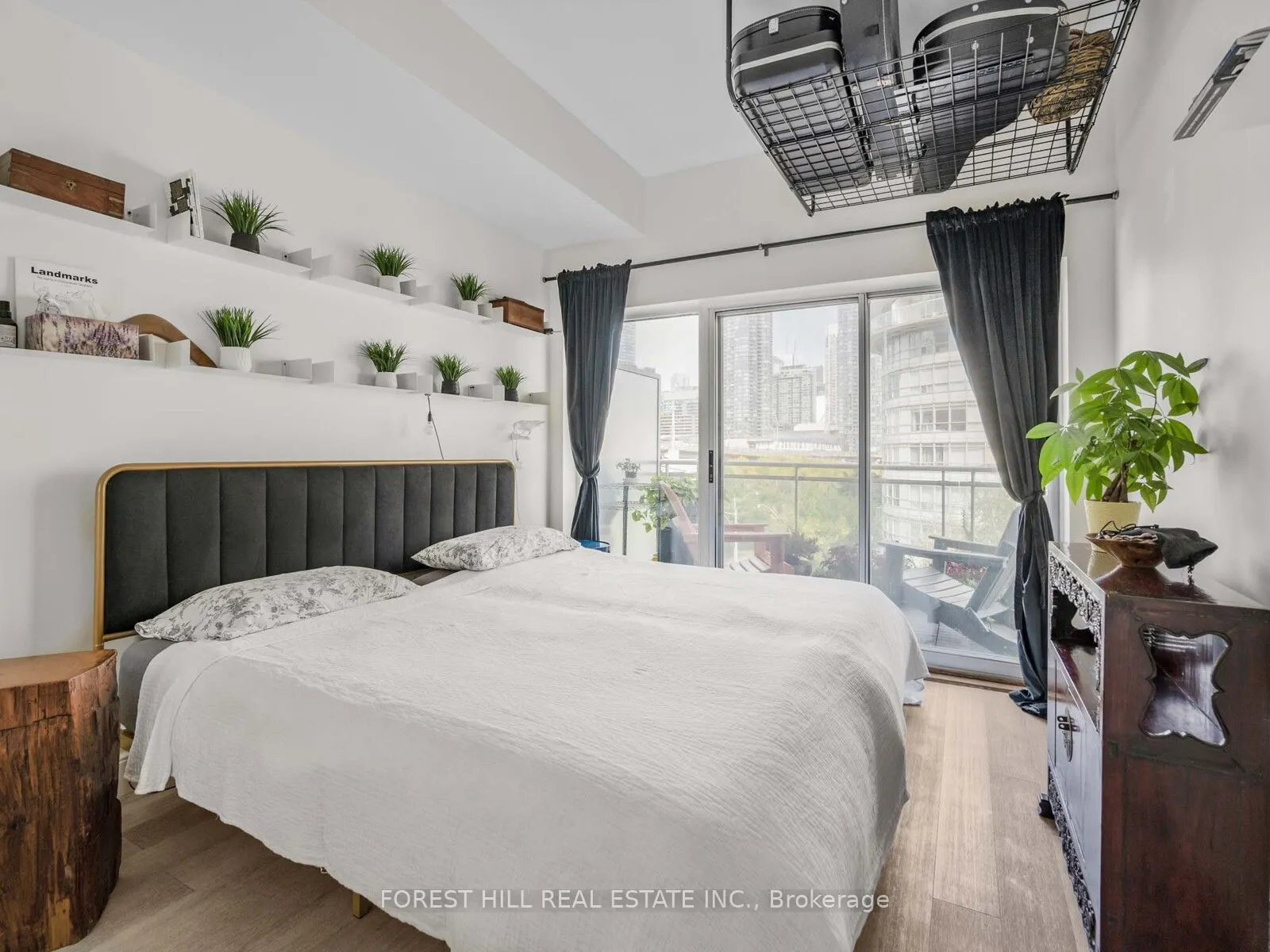 600 Queens Quay W, #606