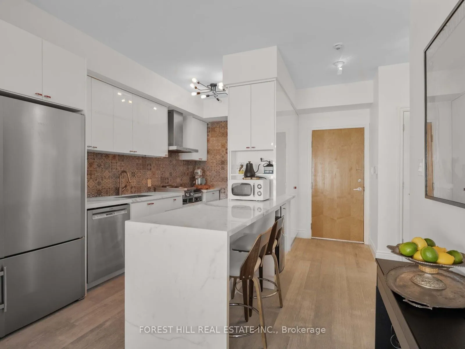 600 Queens Quay W, #606