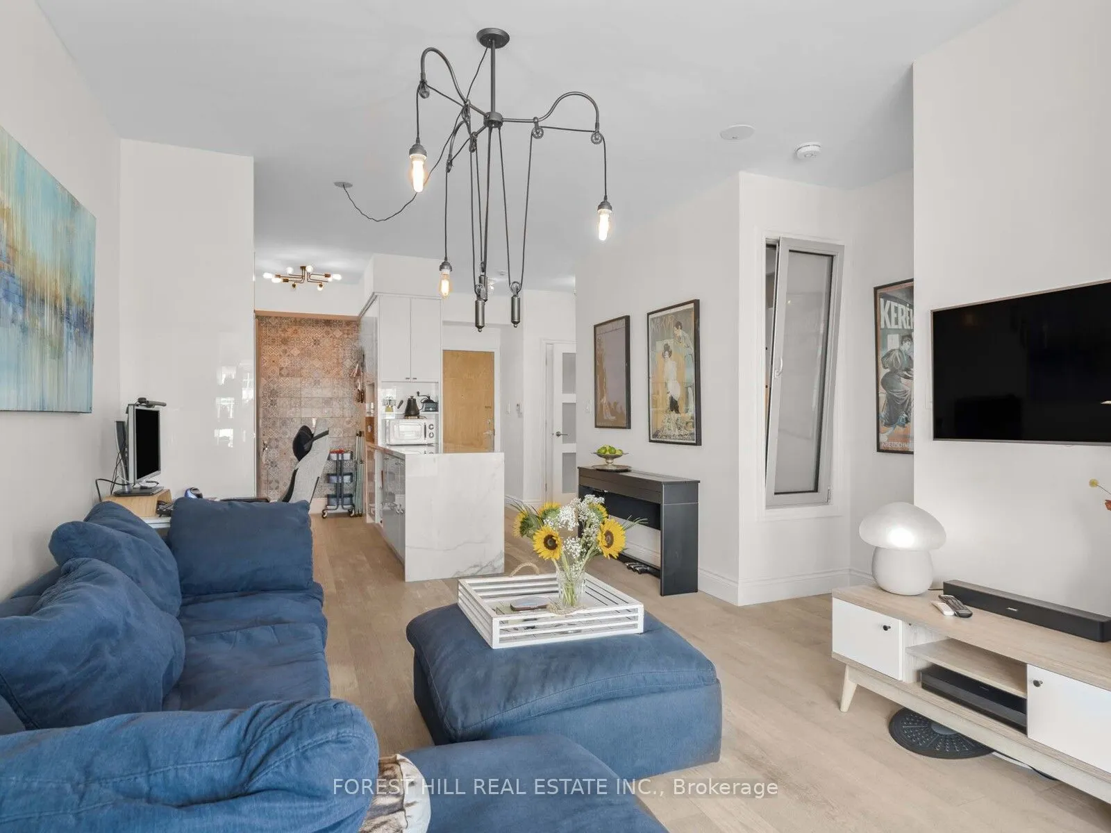 600 Queens Quay W, #606
