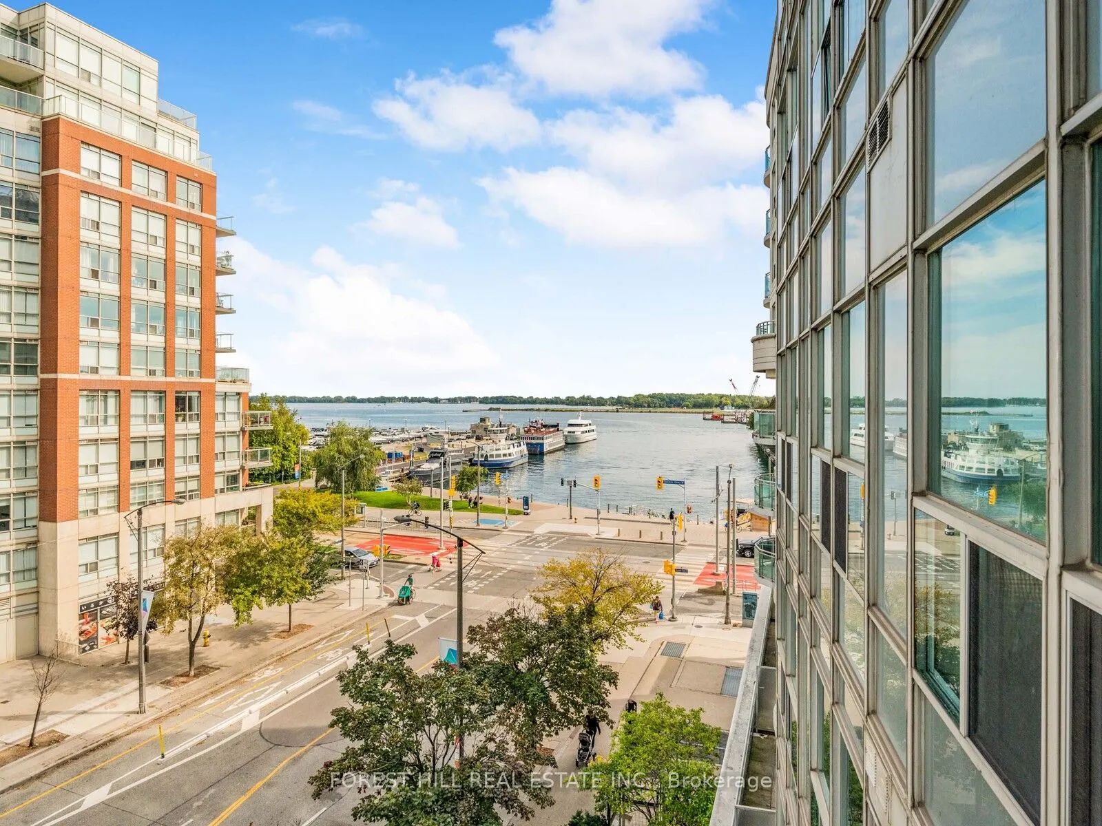 600 Queens Quay W, #606