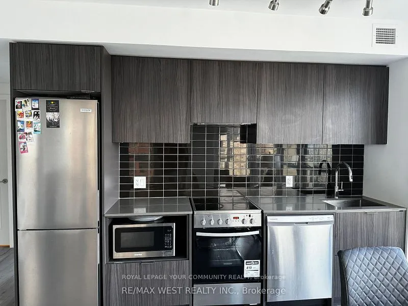 395 Bloor Street, #2411