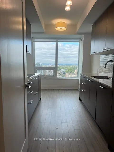 310 Tweedsmuir Avenue, #2206
