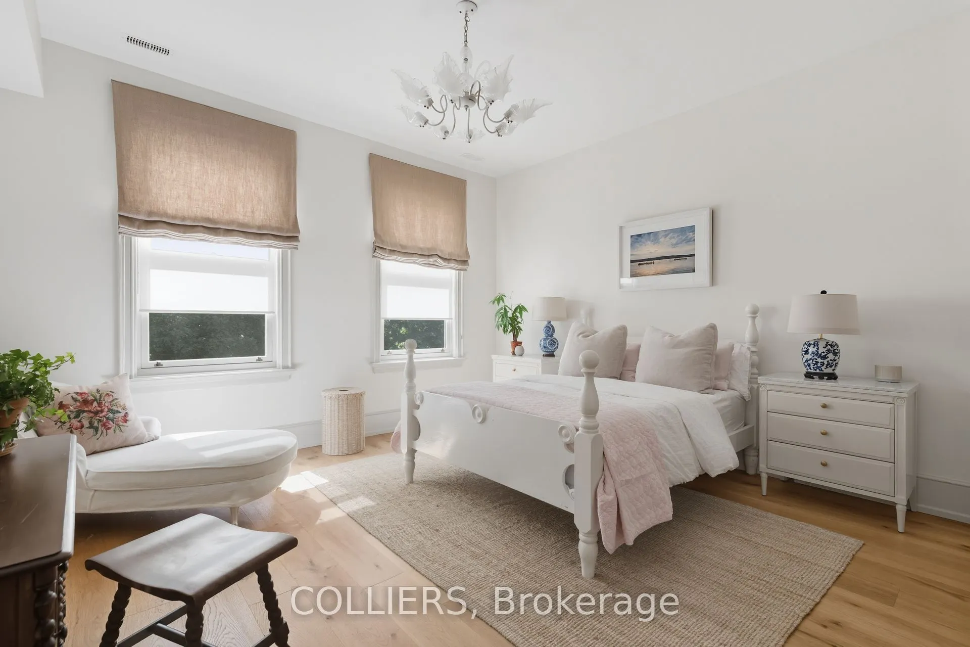23 Lytton Boulevard