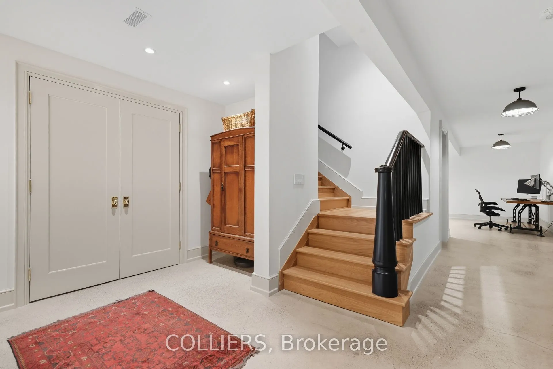 23 Lytton Boulevard