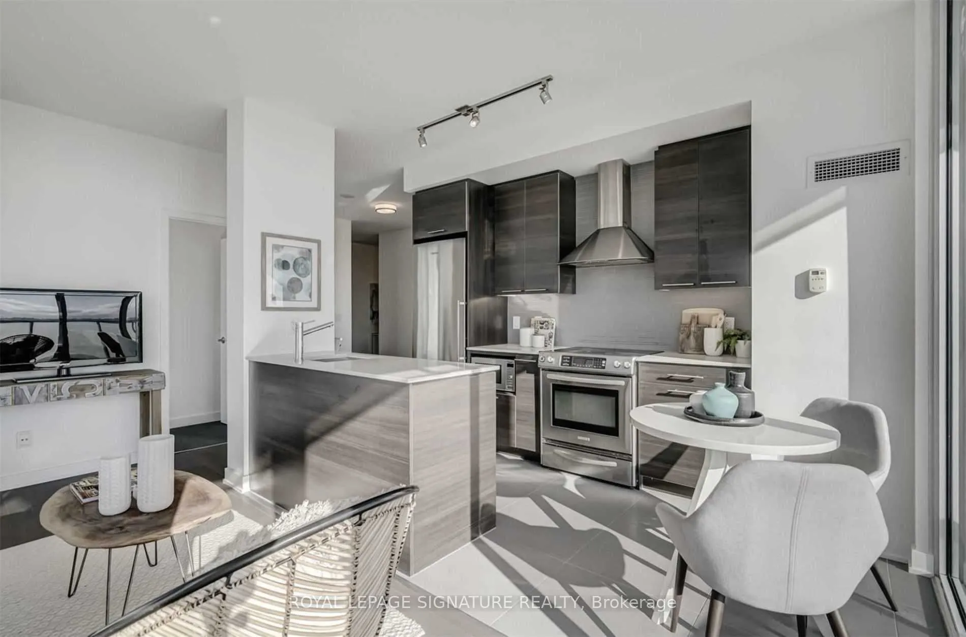 1 Market Street, #1113