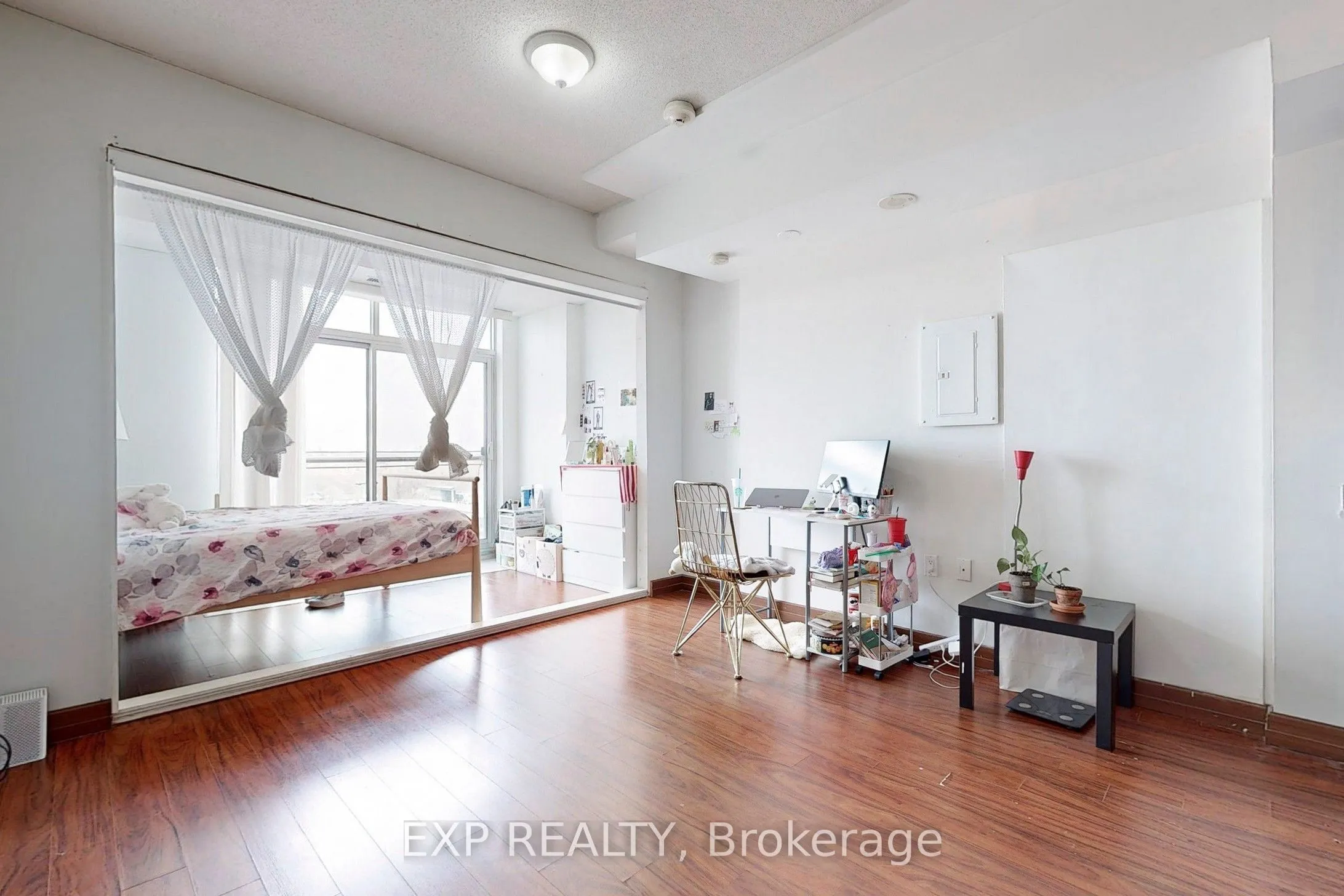 15 Maplewood Avenue, #PH6