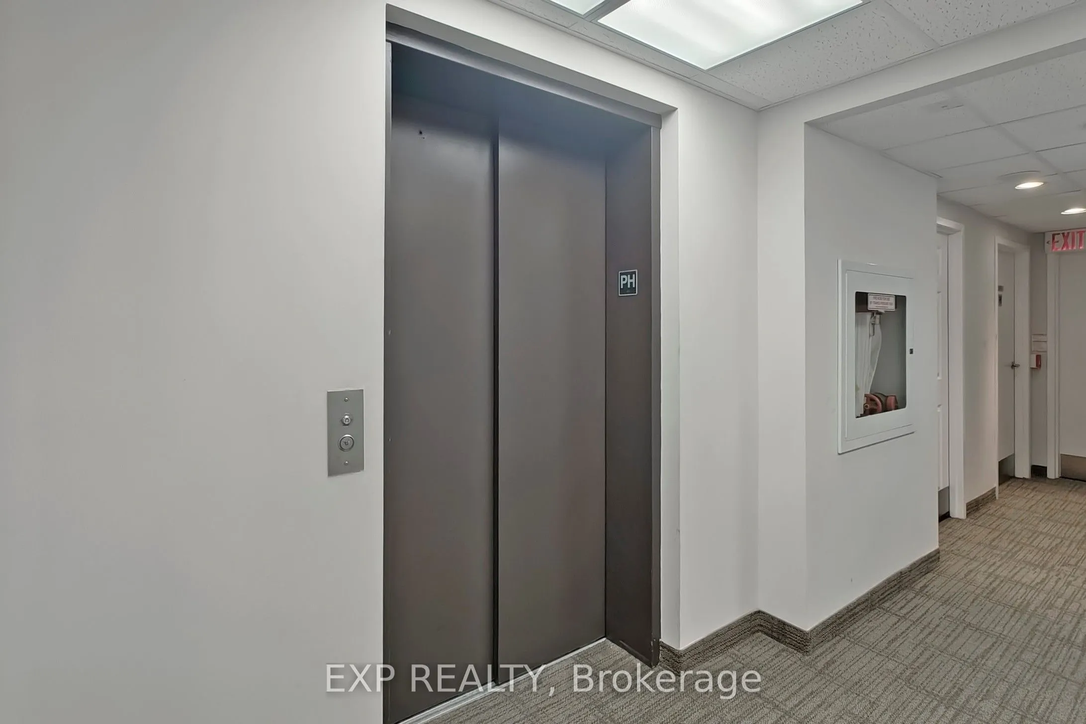 15 Maplewood Avenue, #PH6