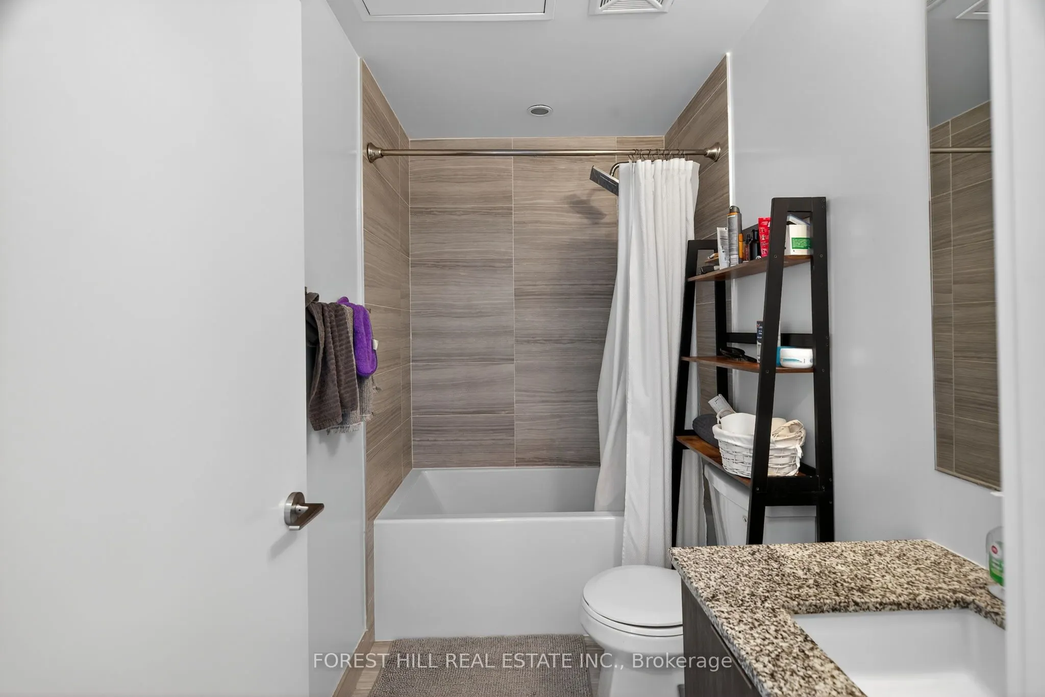 120 Parliament Street, #1211