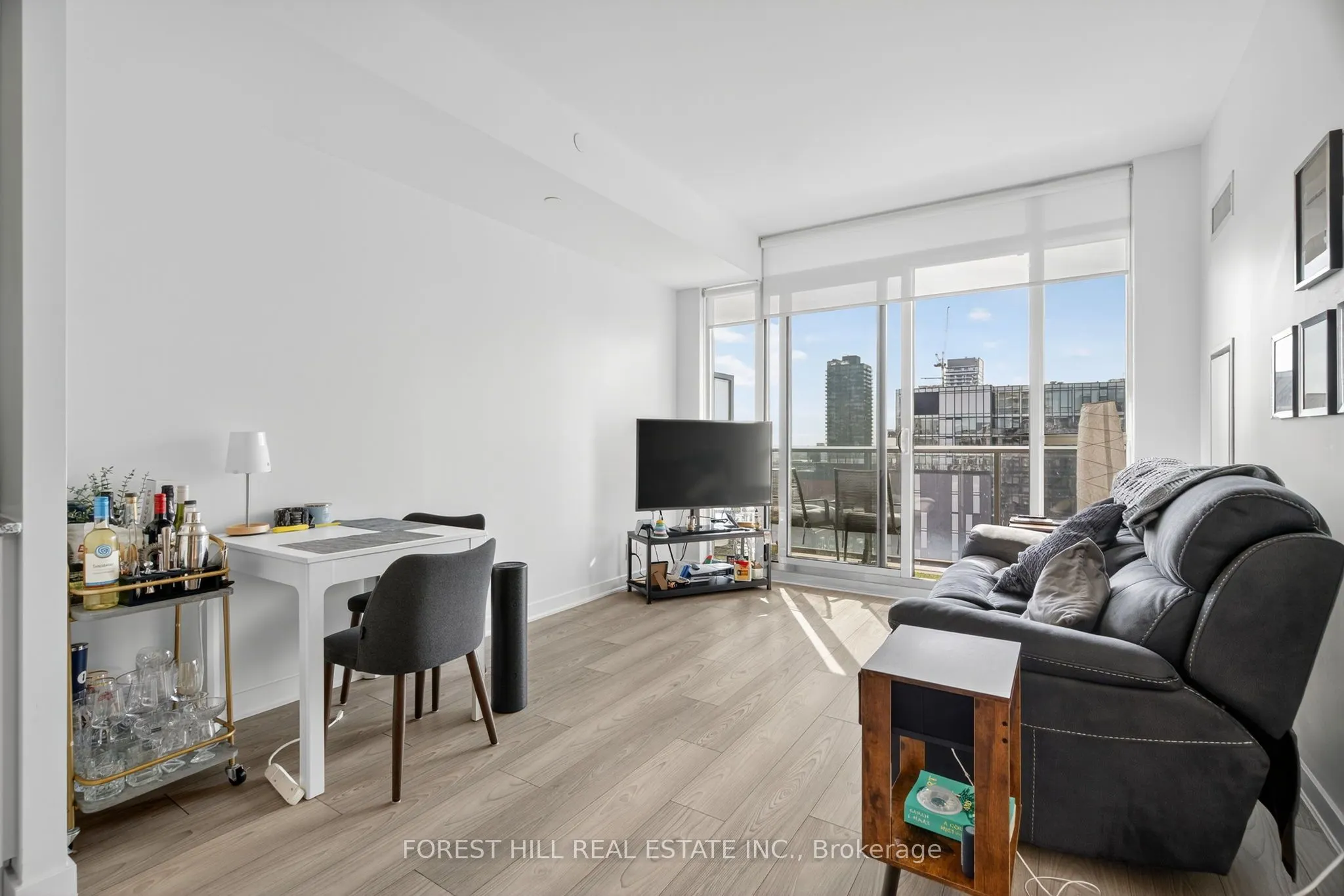 120 Parliament Street, #1211