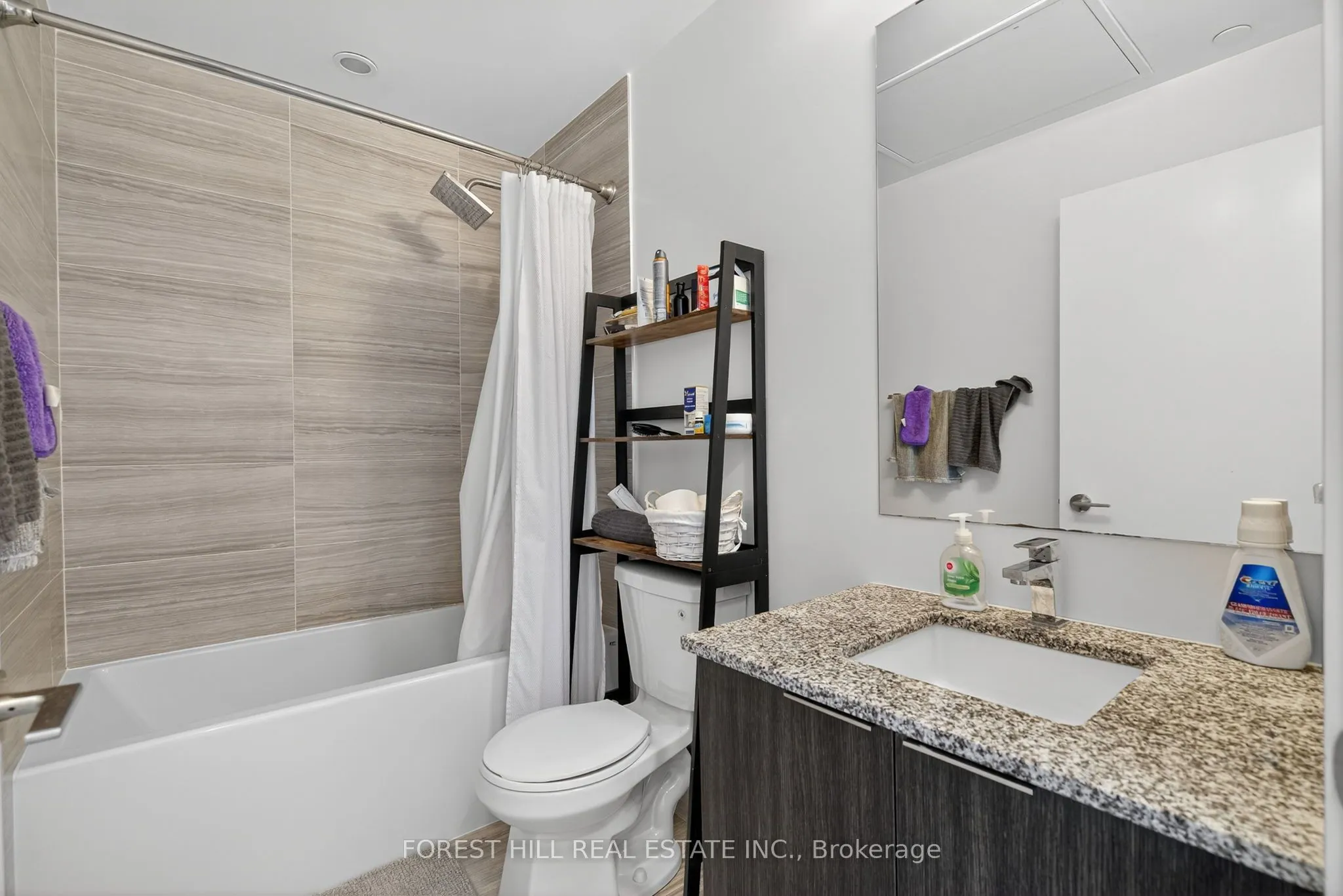 120 Parliament Street, #1211